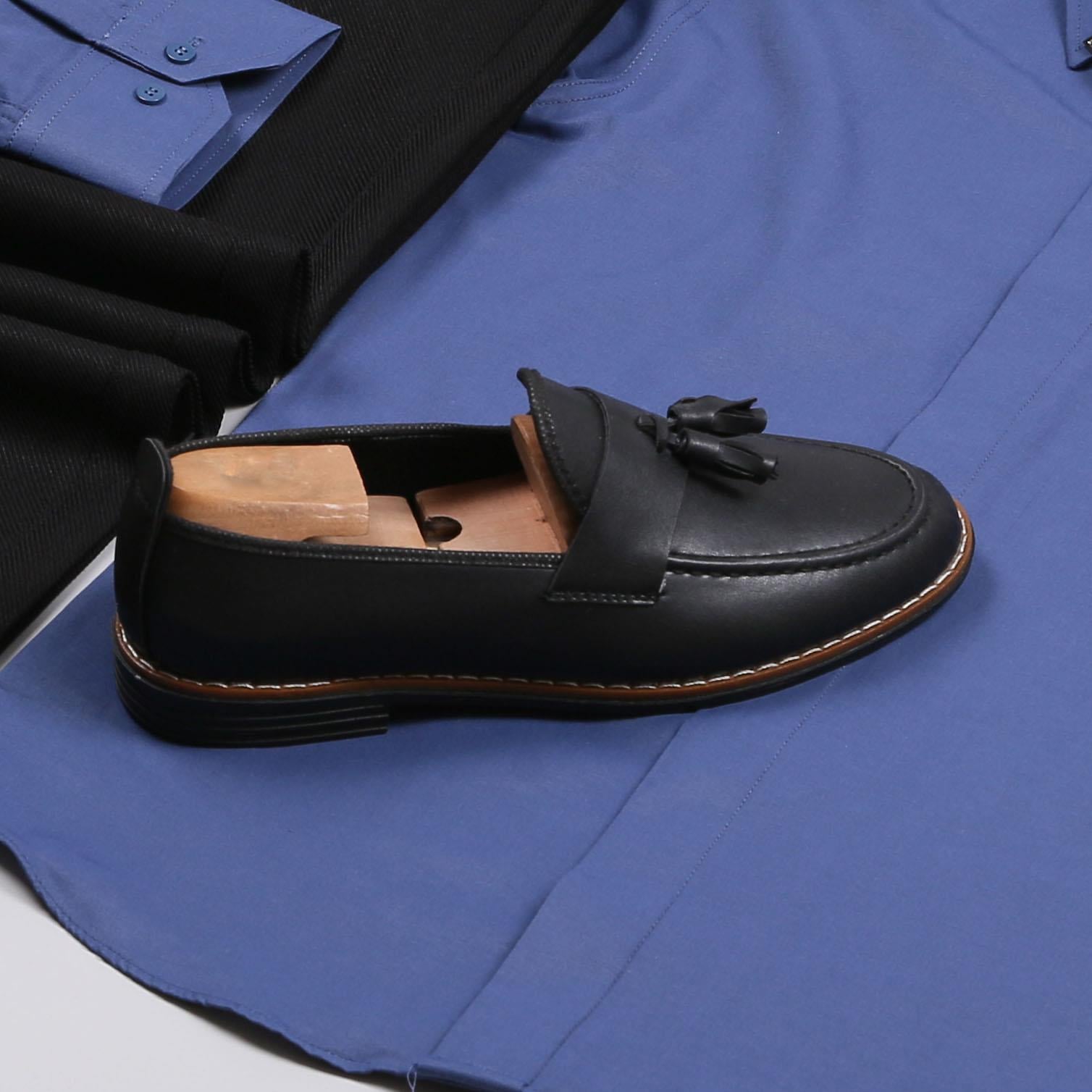 Lacivert Gömlek Siyah Pantolon Ayakkabı Kombin