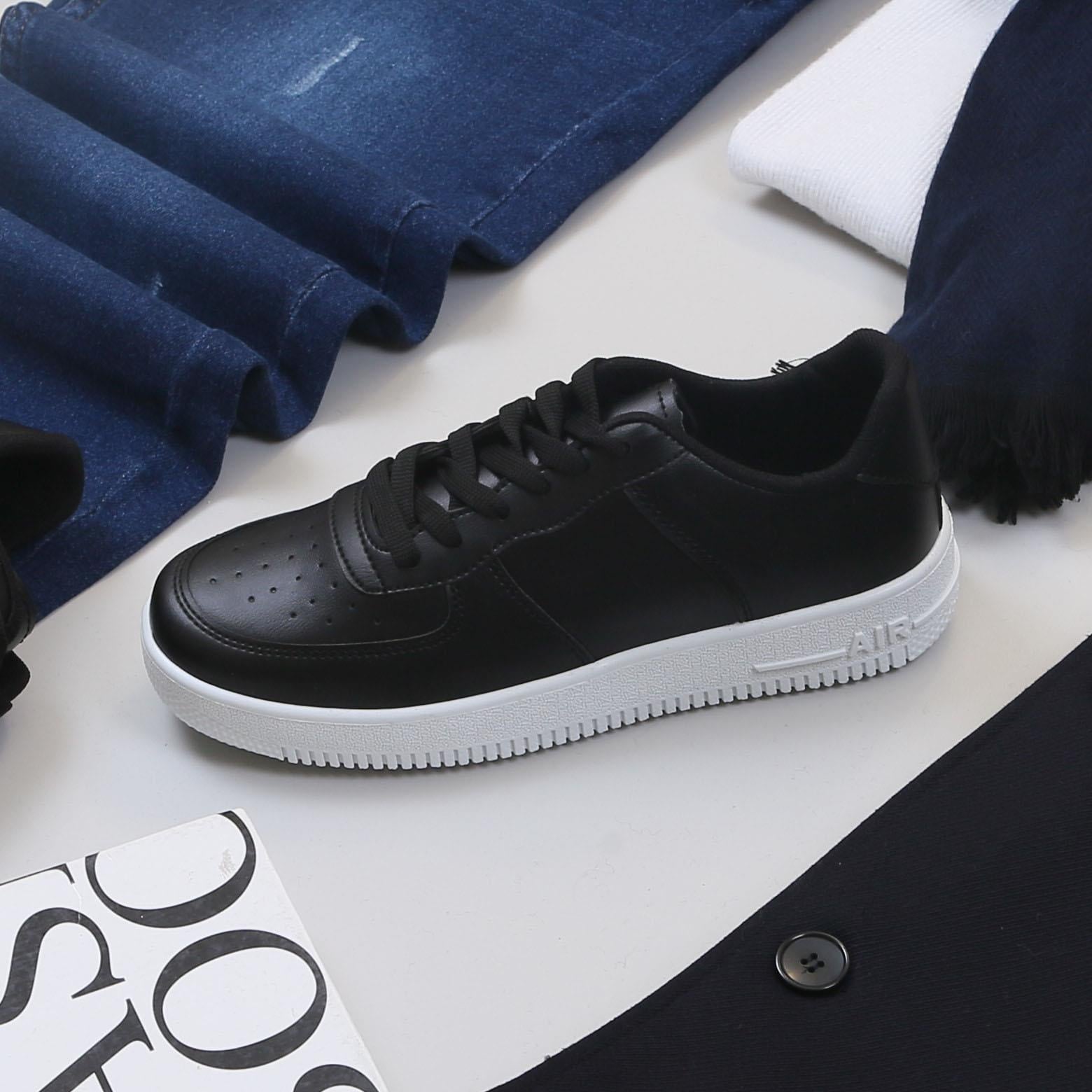 Lacivert Kaban Boğazlı Body Pantolon Ayakkabı Kombin