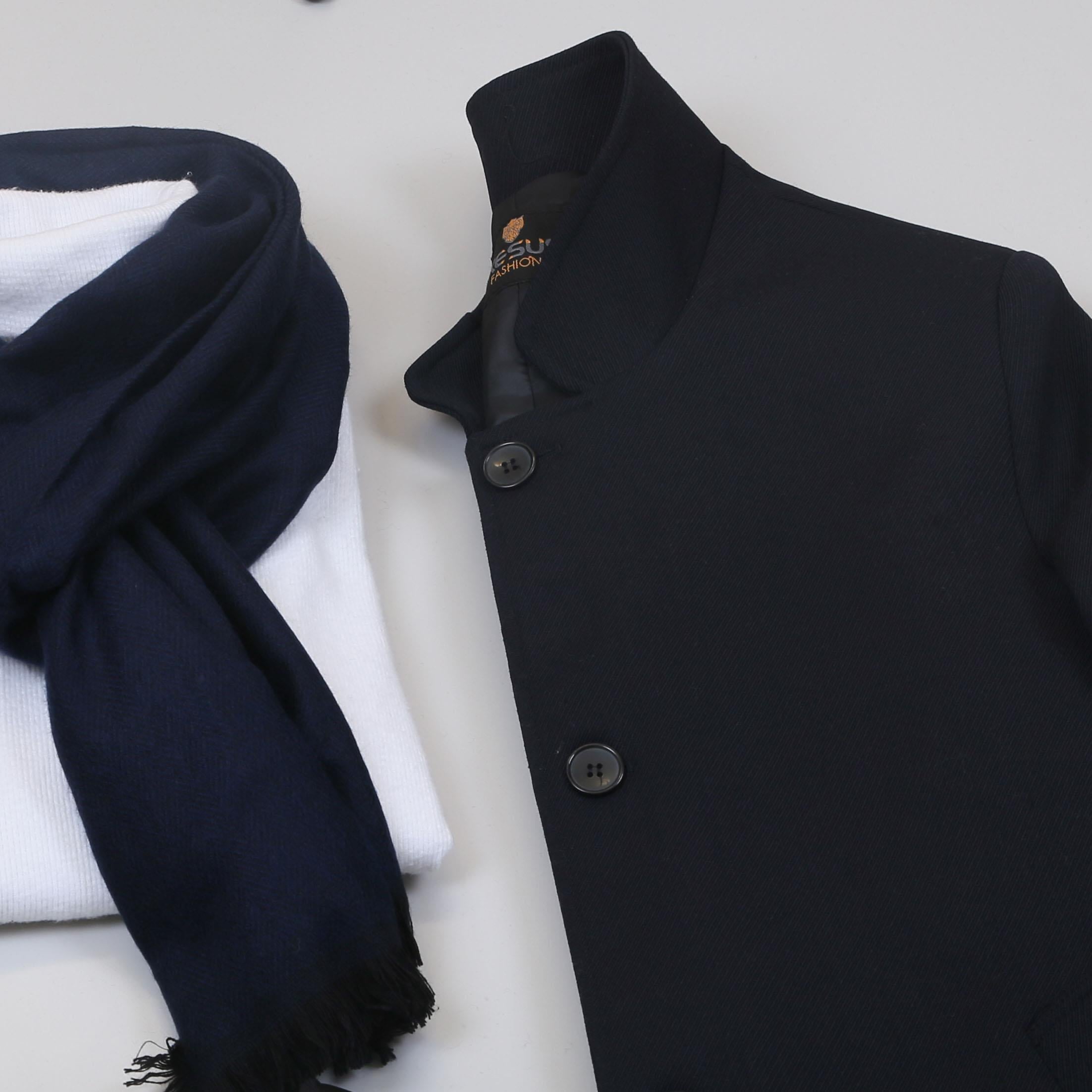 Lacivert Kaban Boğazlı Body Pantolon Ayakkabı Kombin