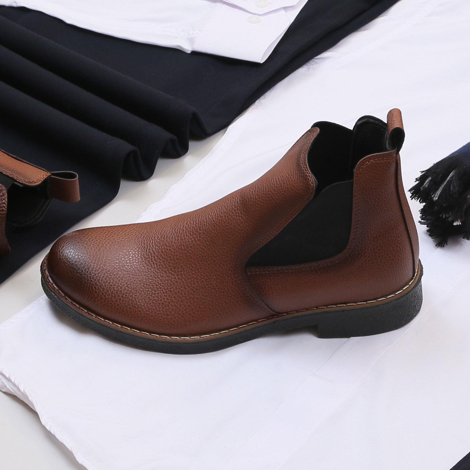 Lacivert Kaban Gömlek Pantolon Bot Kombin