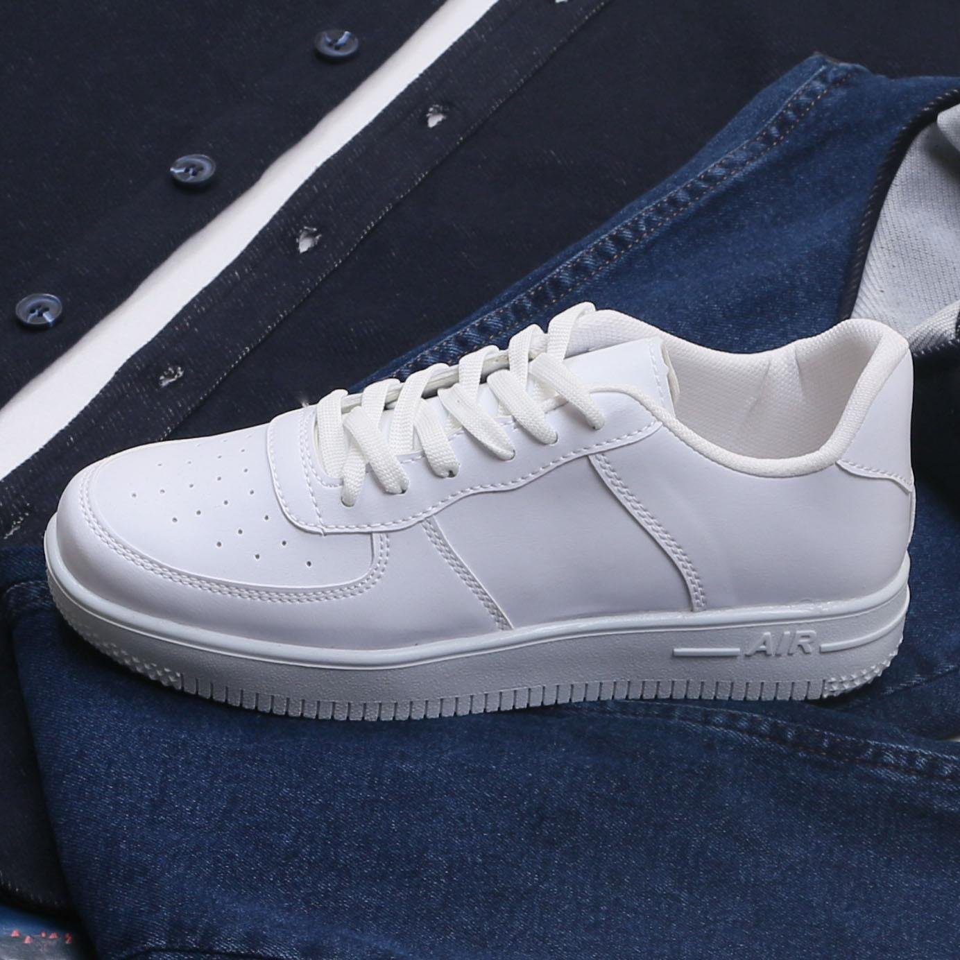 Lacivert Kaşe Gömlek Tişört Pantolon Ayakkabı Kombin