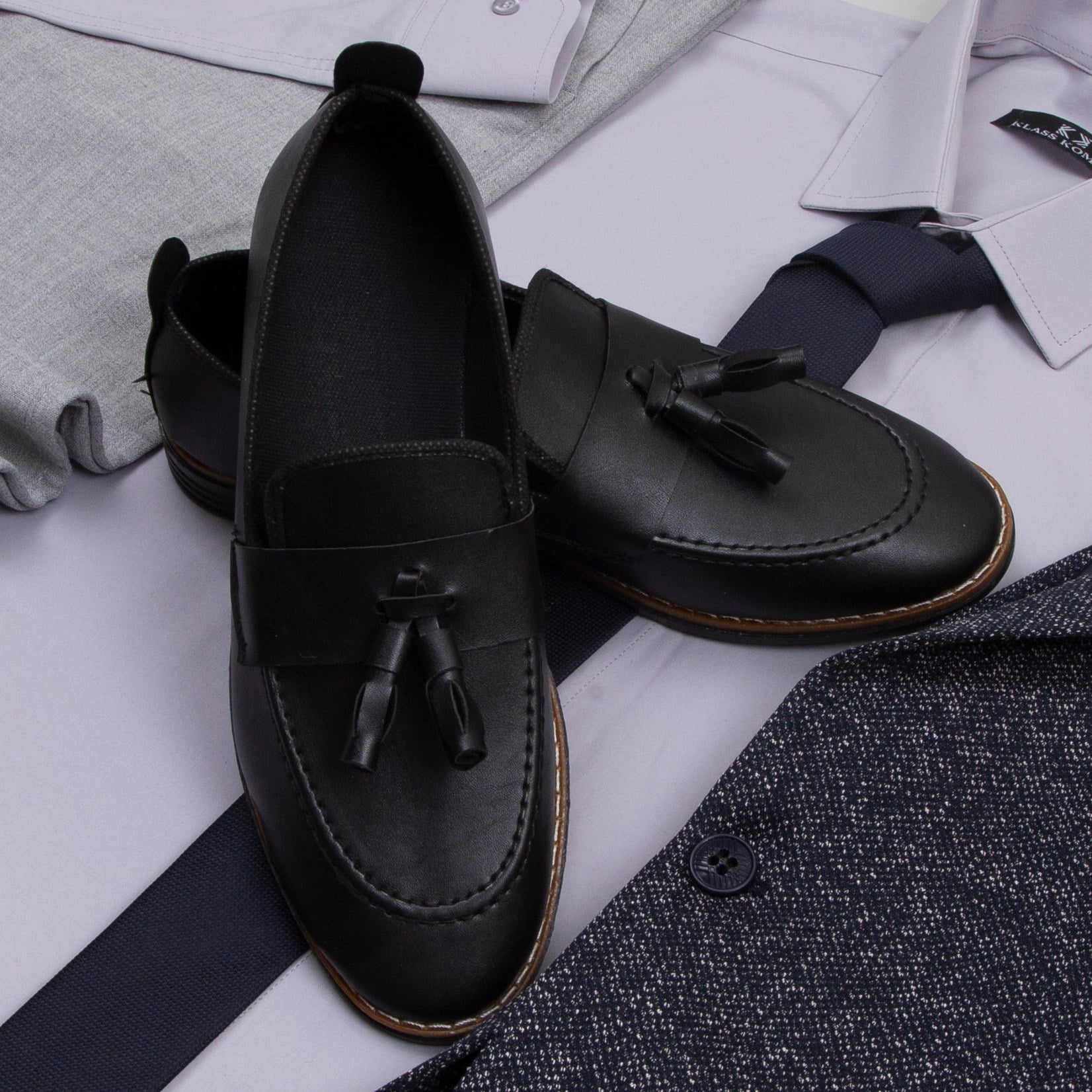 lacivert Kırçıllı  Blazer Ceket Gri Gömlek Gri Pantolon  Ayakkabı Kombinİ