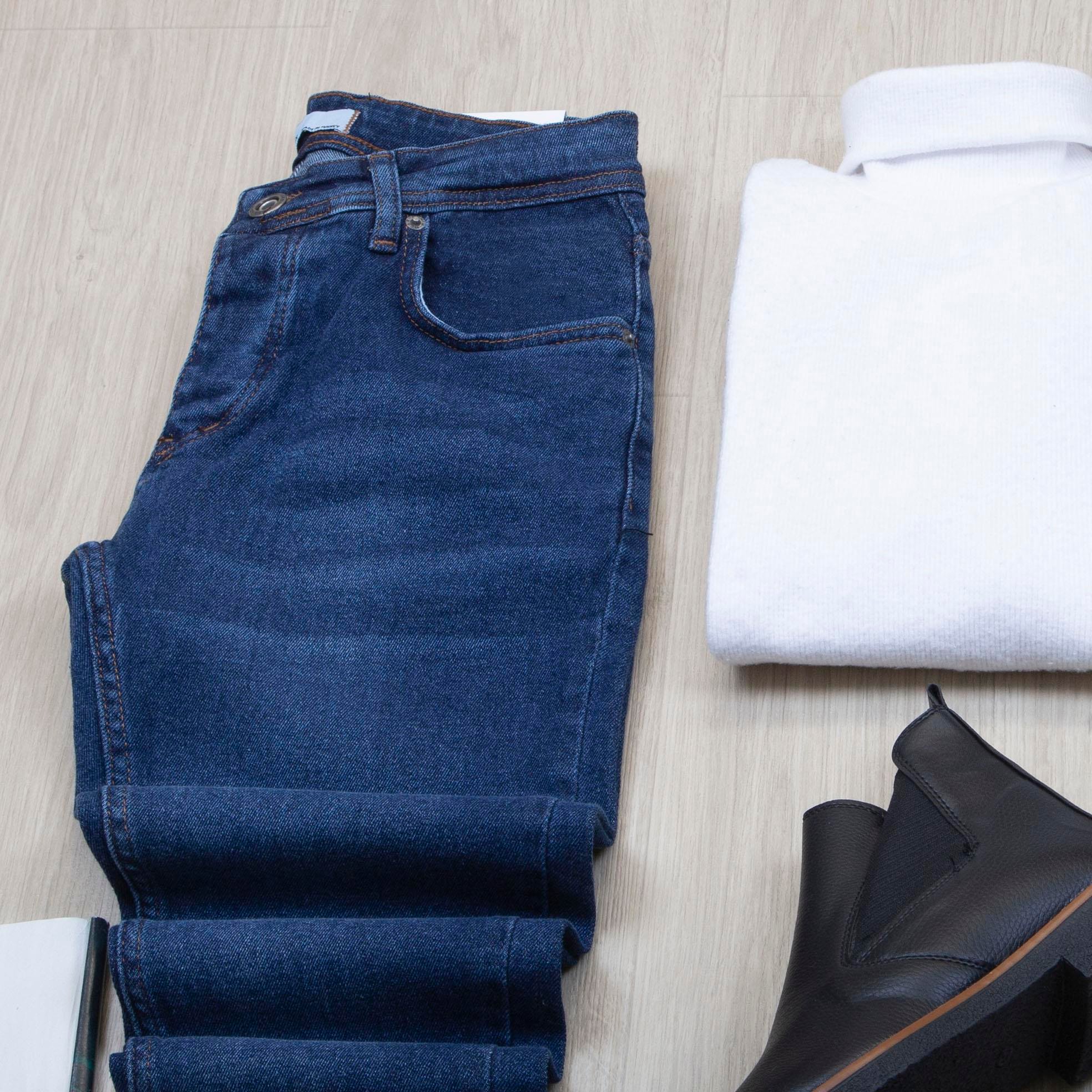 Lacivert Kürklü Kot Ceket Boğazlı Body Pantolon Bot Kombin