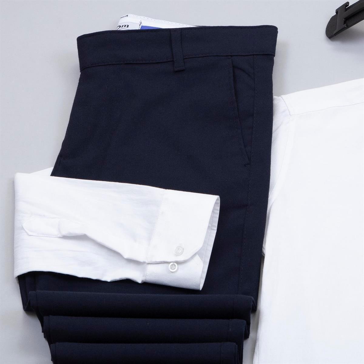 Lacivert Pantolon Beyaz Gömlek Ayakkabı Kombin