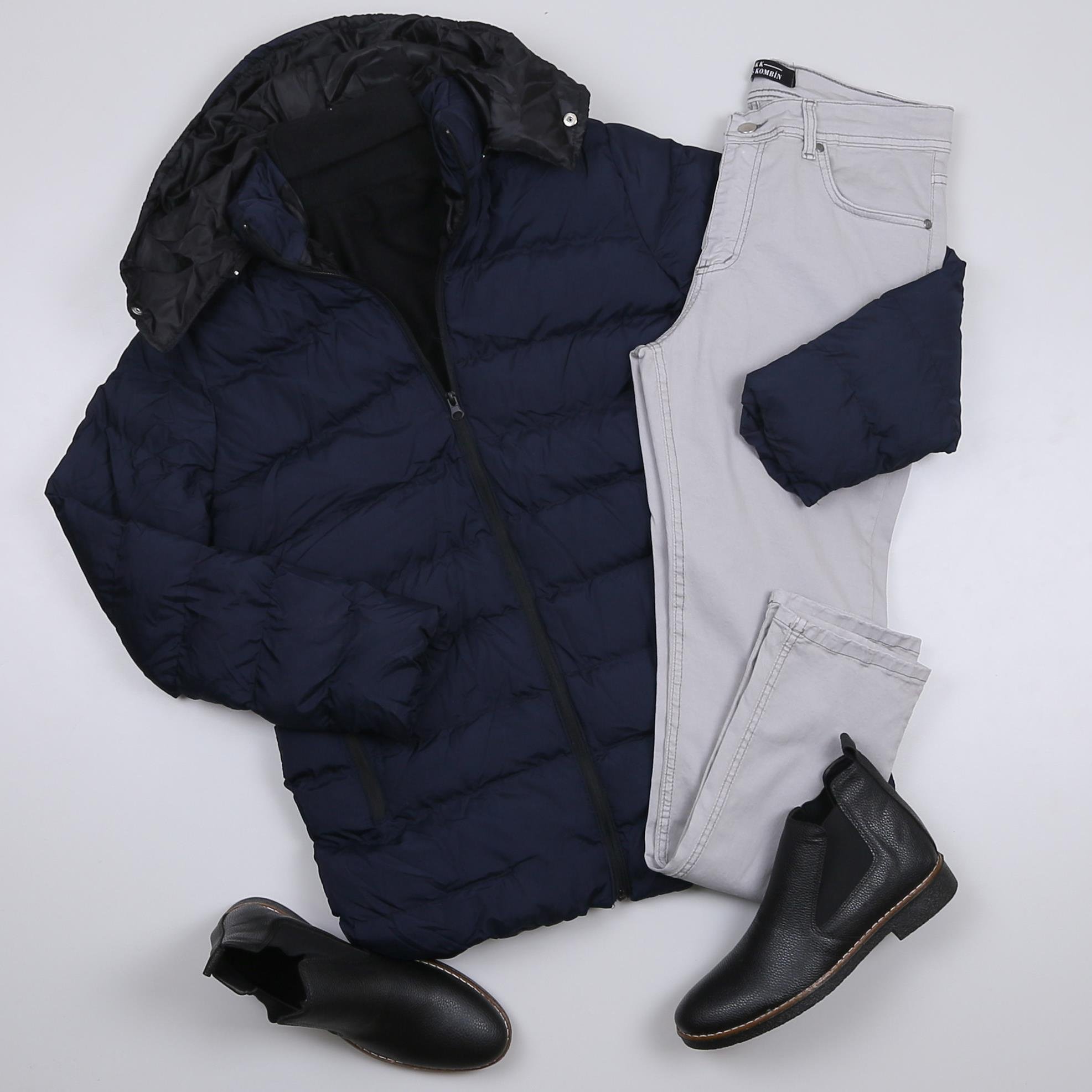 Lacivert Şişme Mont Pantolon Ayakkabı Kombini