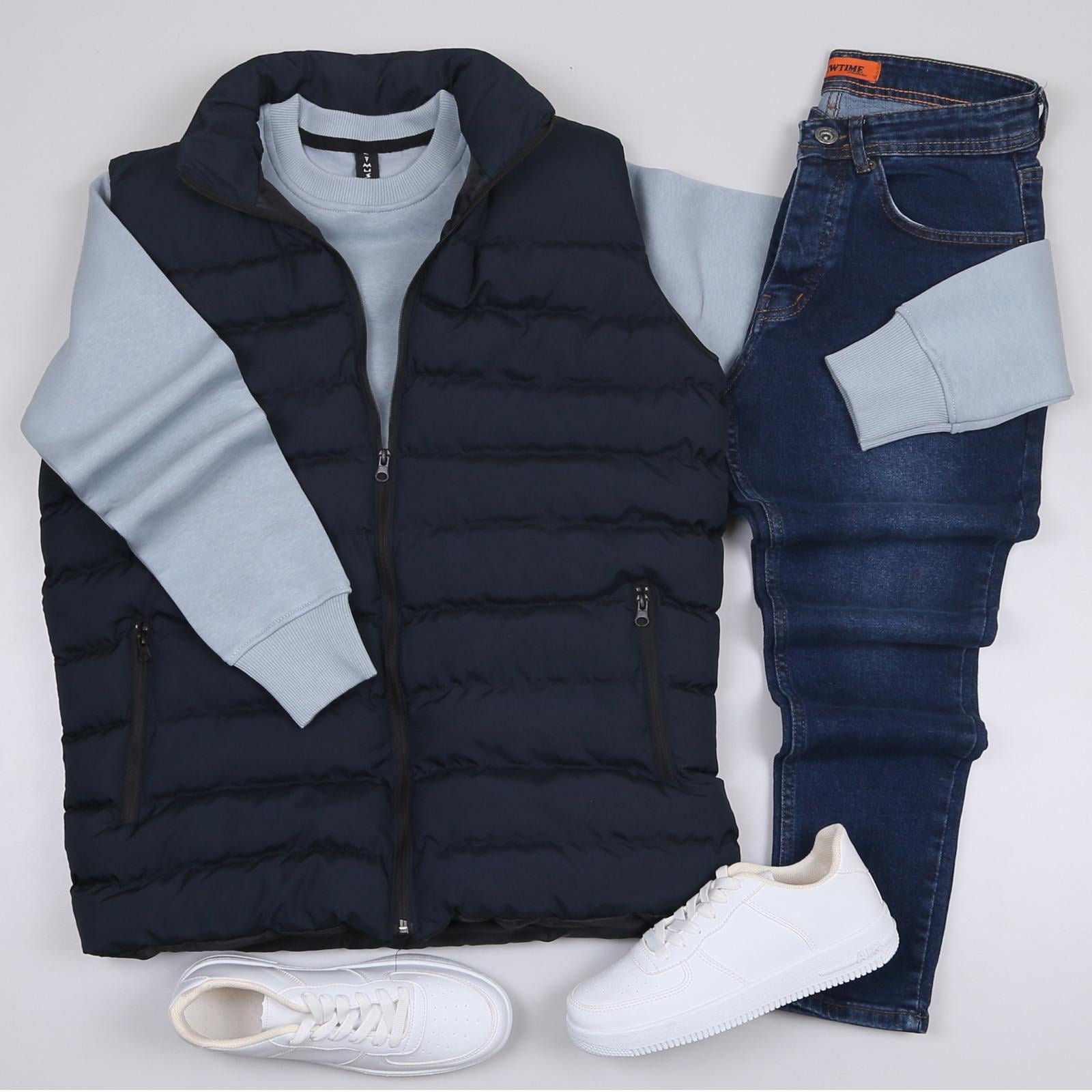 Lacivert Şişme Yelek mavi Sweatshirt kot pantolon Ayakkabı Kombin