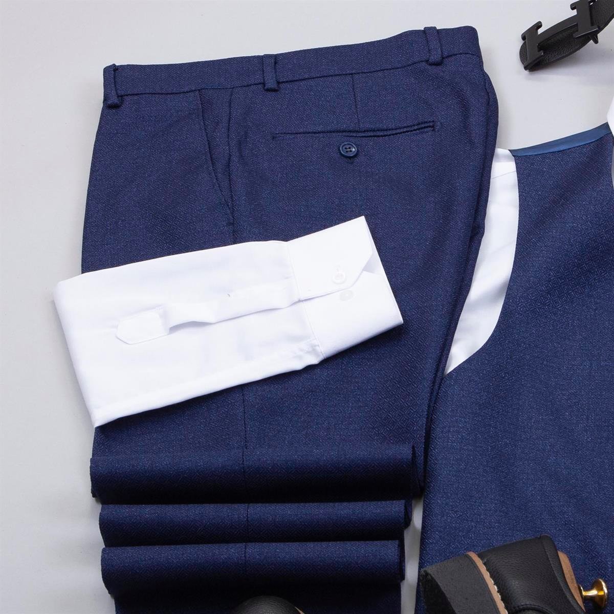 Lacivert Takım Elbise Kombini