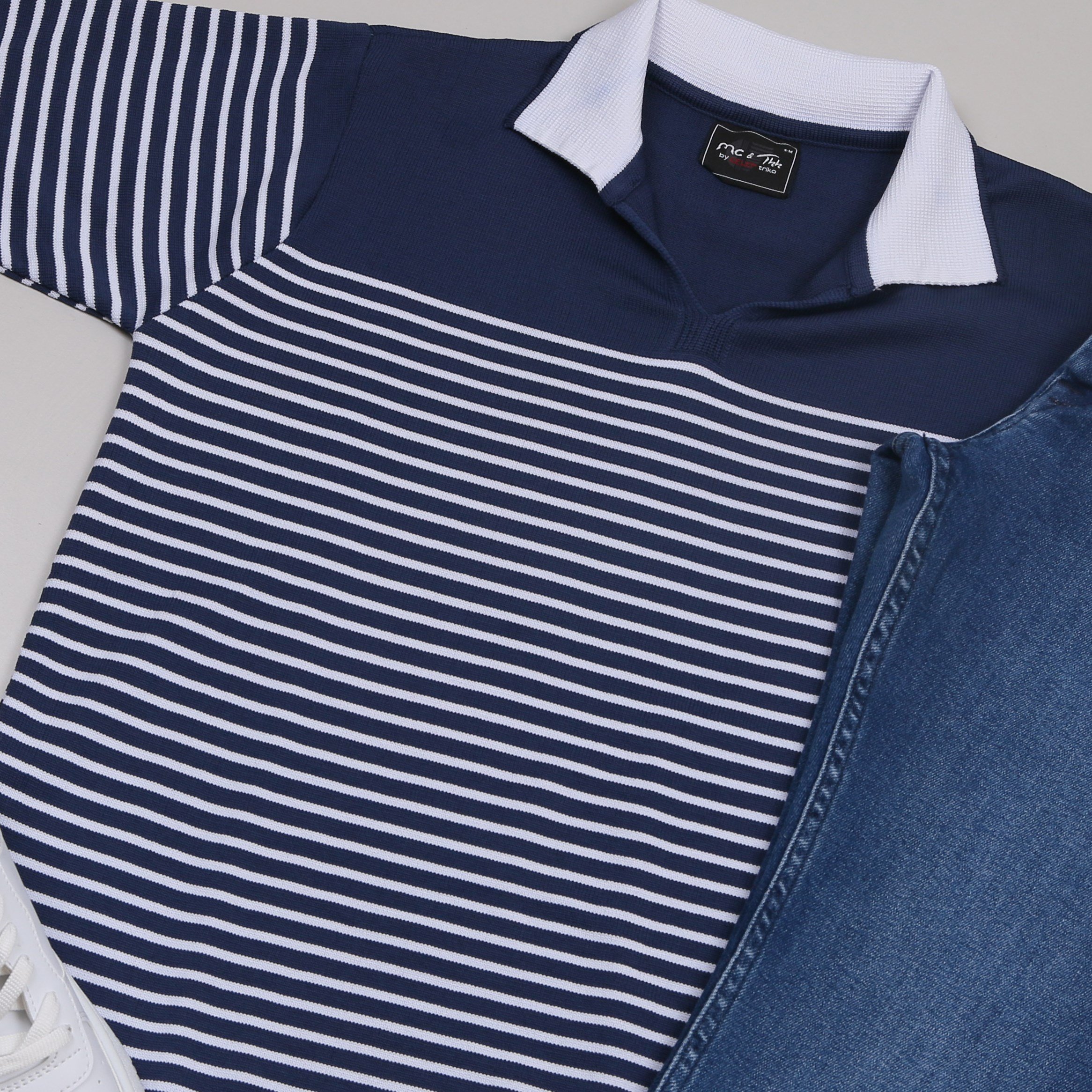 Lacivert Triko Polo Yaka Tişört lacivert Kumaş Pantolon Ayakkabı Kombin