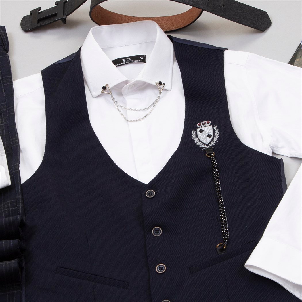 Lacivert Zincirli Yelek Gömlek Pantolon Ayakkabı Kombin