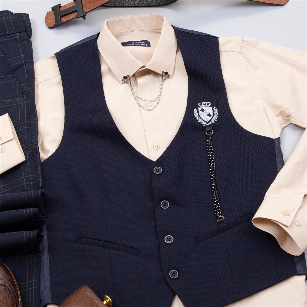 Lacivert Zincirli Yelek Gömlek Pantolon Ayakkabı Kombin