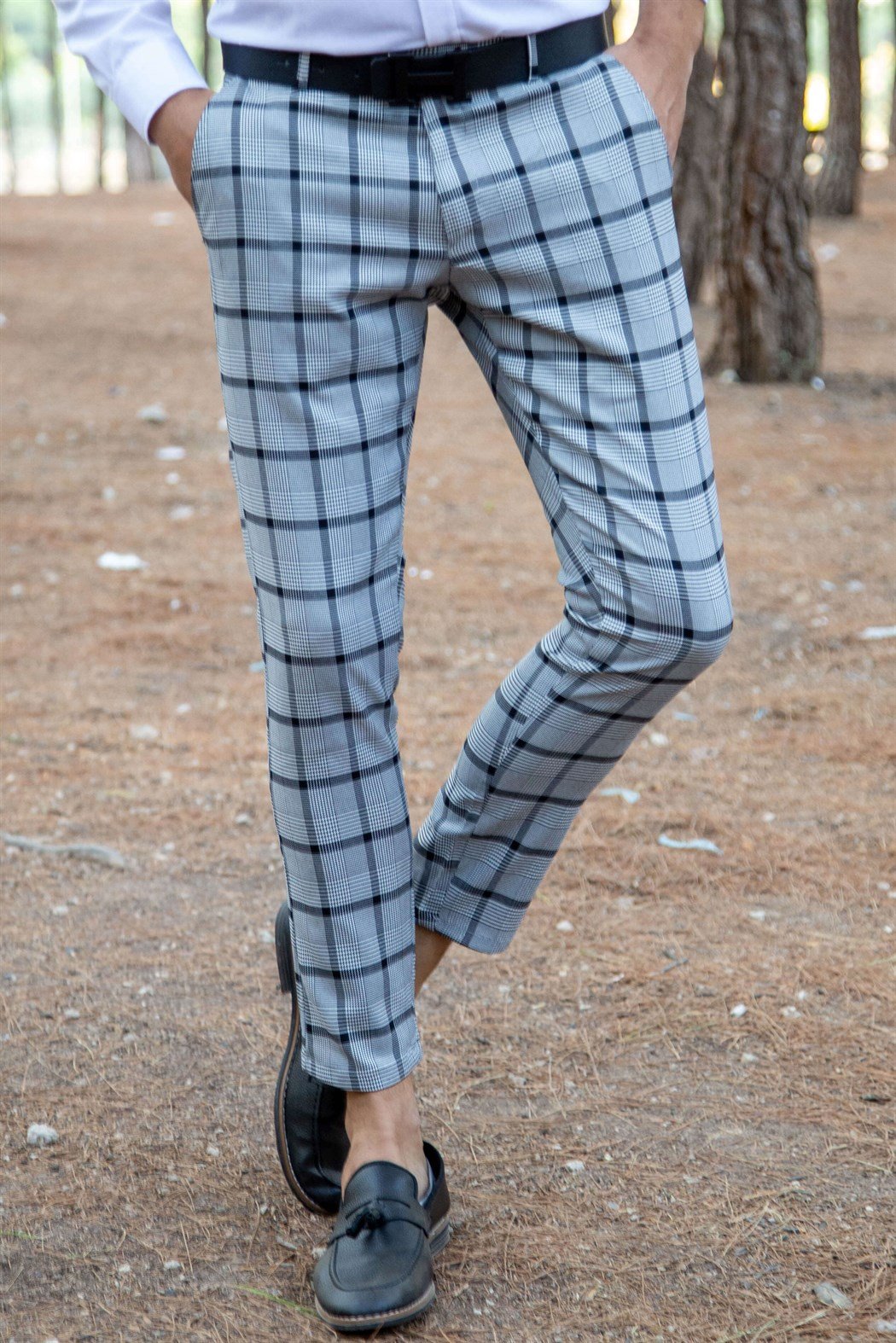 Likralı gri üzerine siyah ekoseli kumaş pantolon