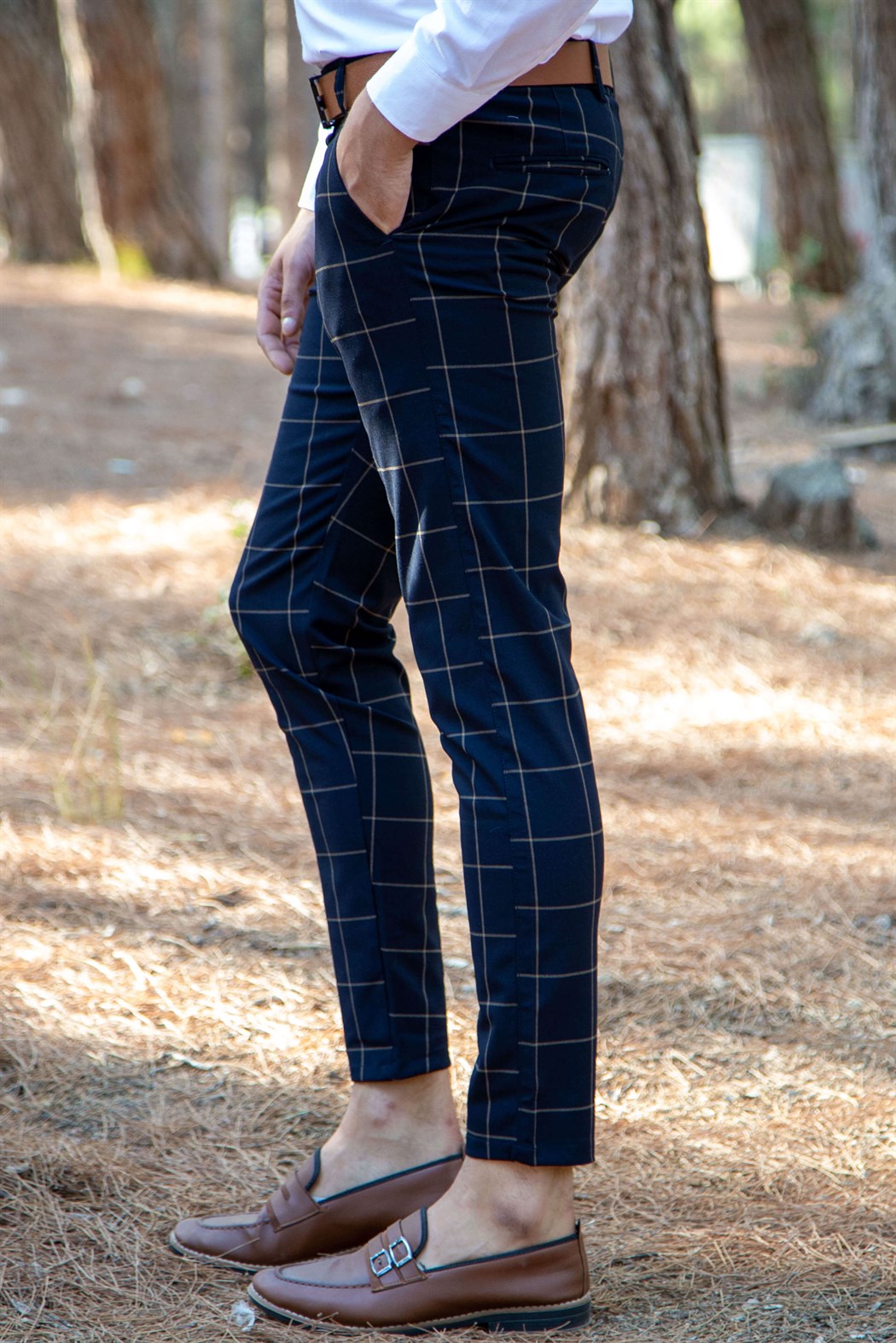 Likralı sarı ekoseli lacivert pantolon