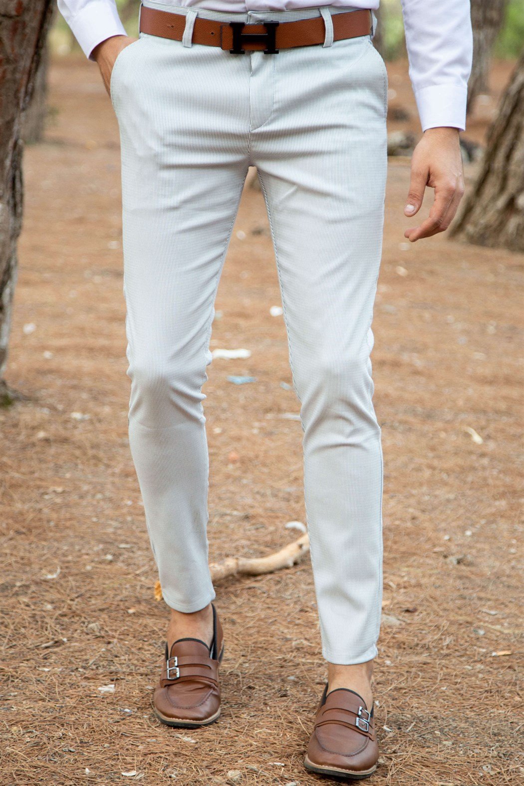 Likralı slim fit çizgili yan cep detaylı beyaz pantolon