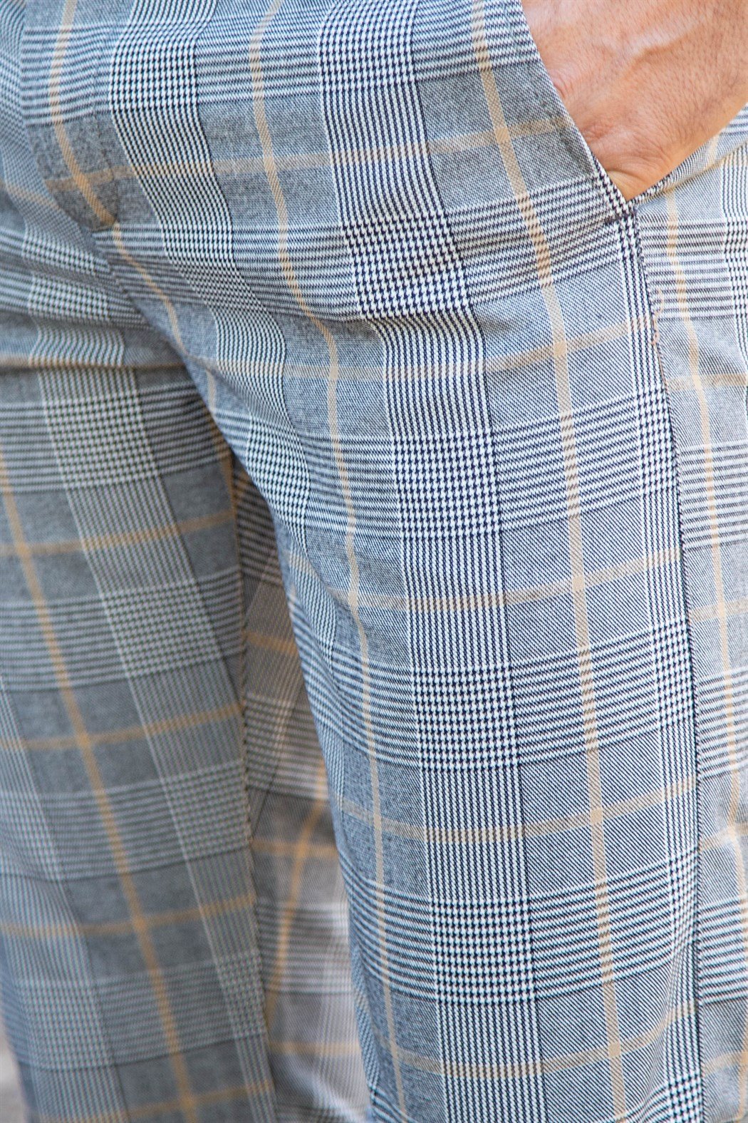 Likralı yan cep detaylı beyaz ekoseli gri pantolon