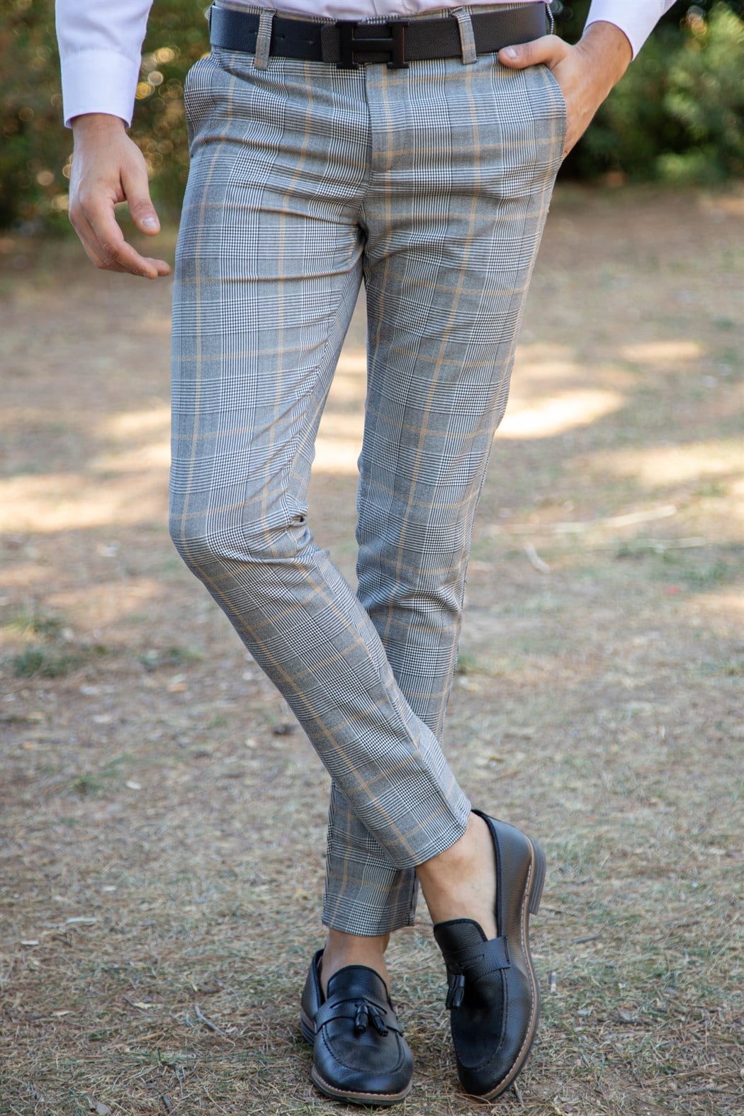 Likralı yan cep detaylı beyaz ekoseli gri pantolon