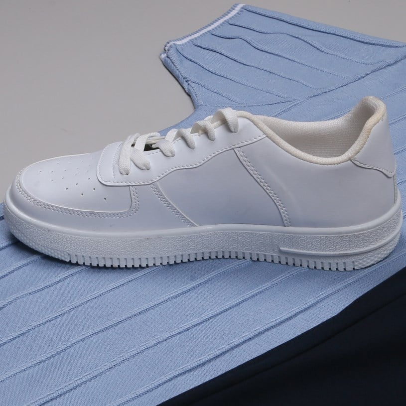 mavi bisiklet yaka Triko Polo Yaka Tişört lacivert kumaş pantolon  ayakkabı Kombin