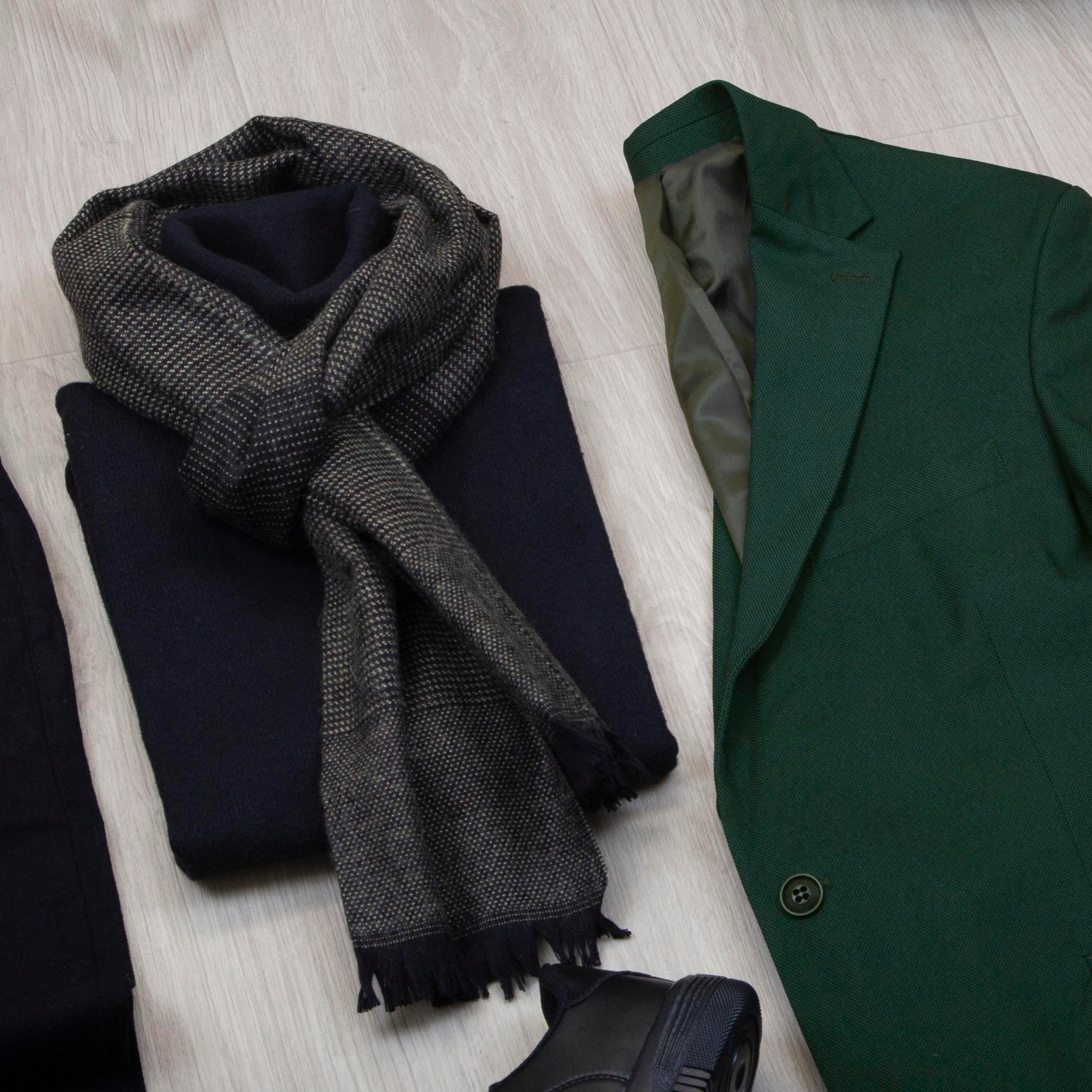 Mavi Blazer Ceket Boğazlı Body Pantolon Bot Kombin