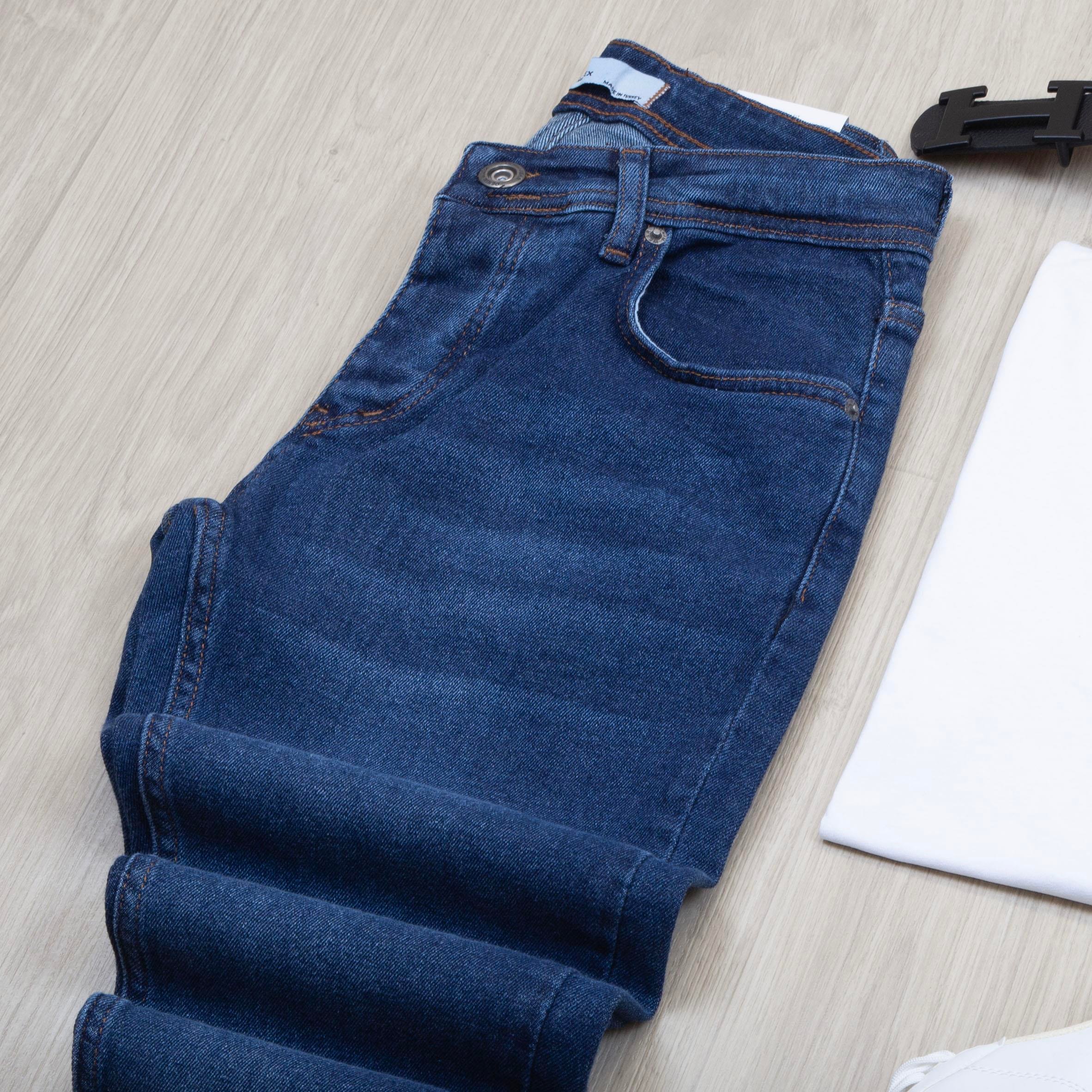 Mavi Blazer Ceket Tişört Pantolon Ayakkabı Kombin