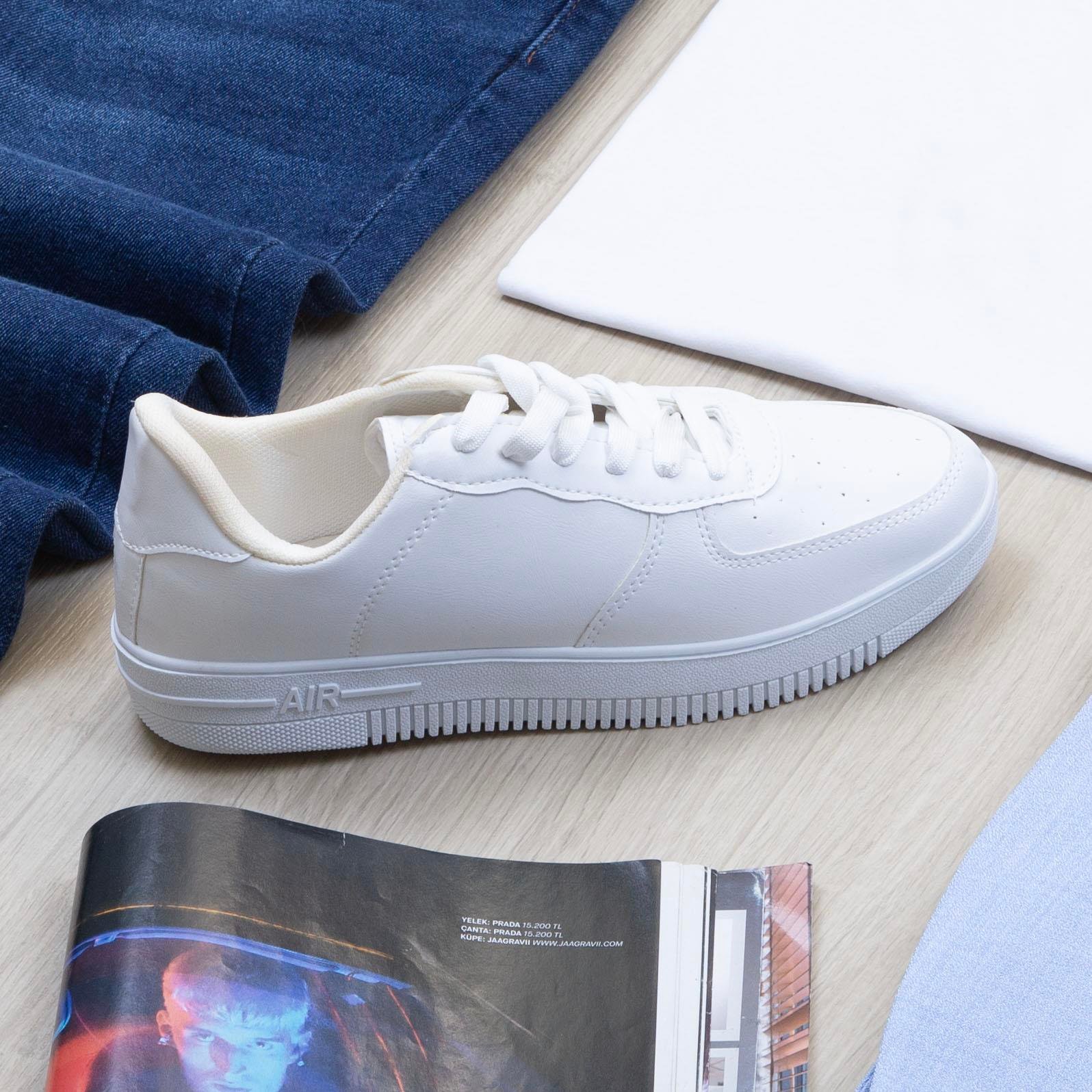 Mavi Blazer Ceket Tişört Pantolon Ayakkabı Kombin