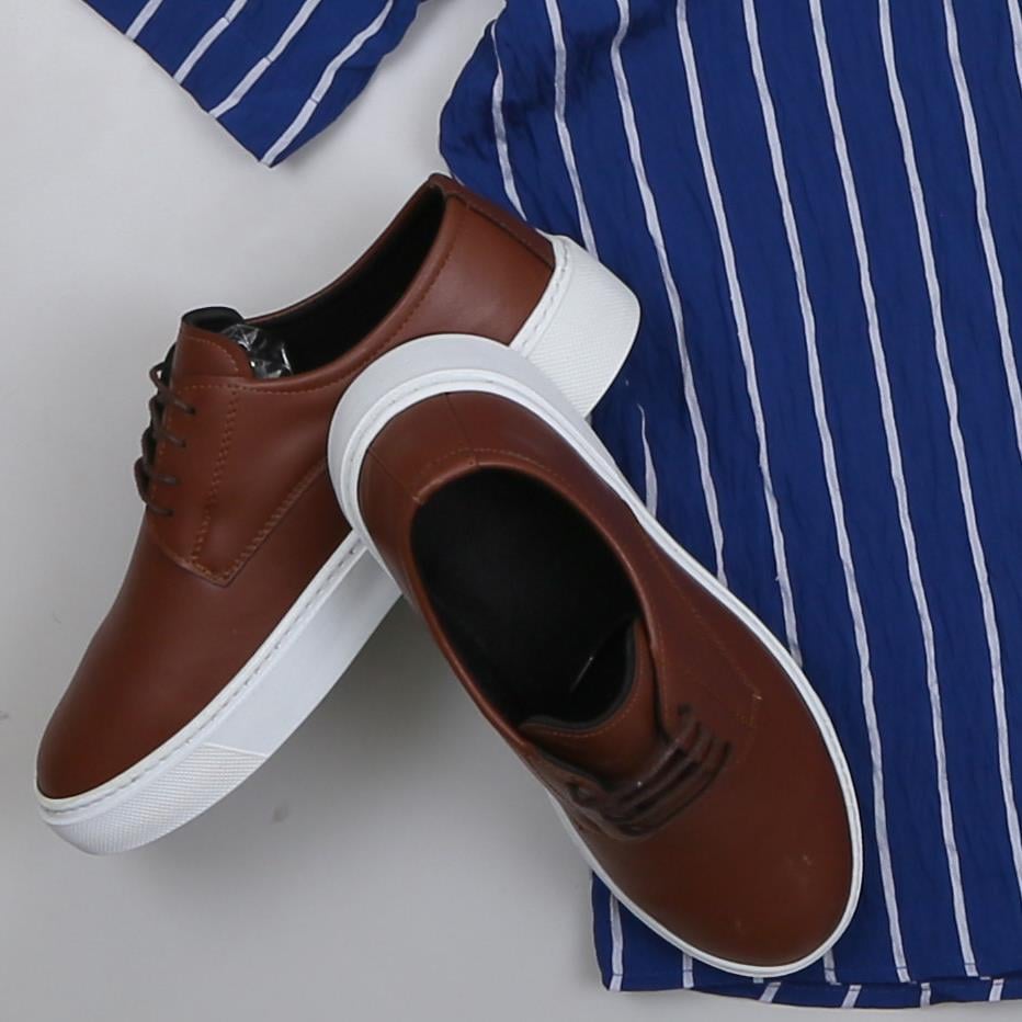 Mavi Çizgili Kısa Kol Gömlek Pantolon Kombini