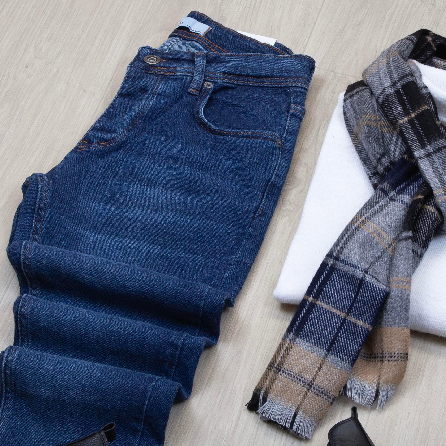 Mavi Dik Yaka Blazer Ceket Boğazlı Body Pantolon Bot Kombin