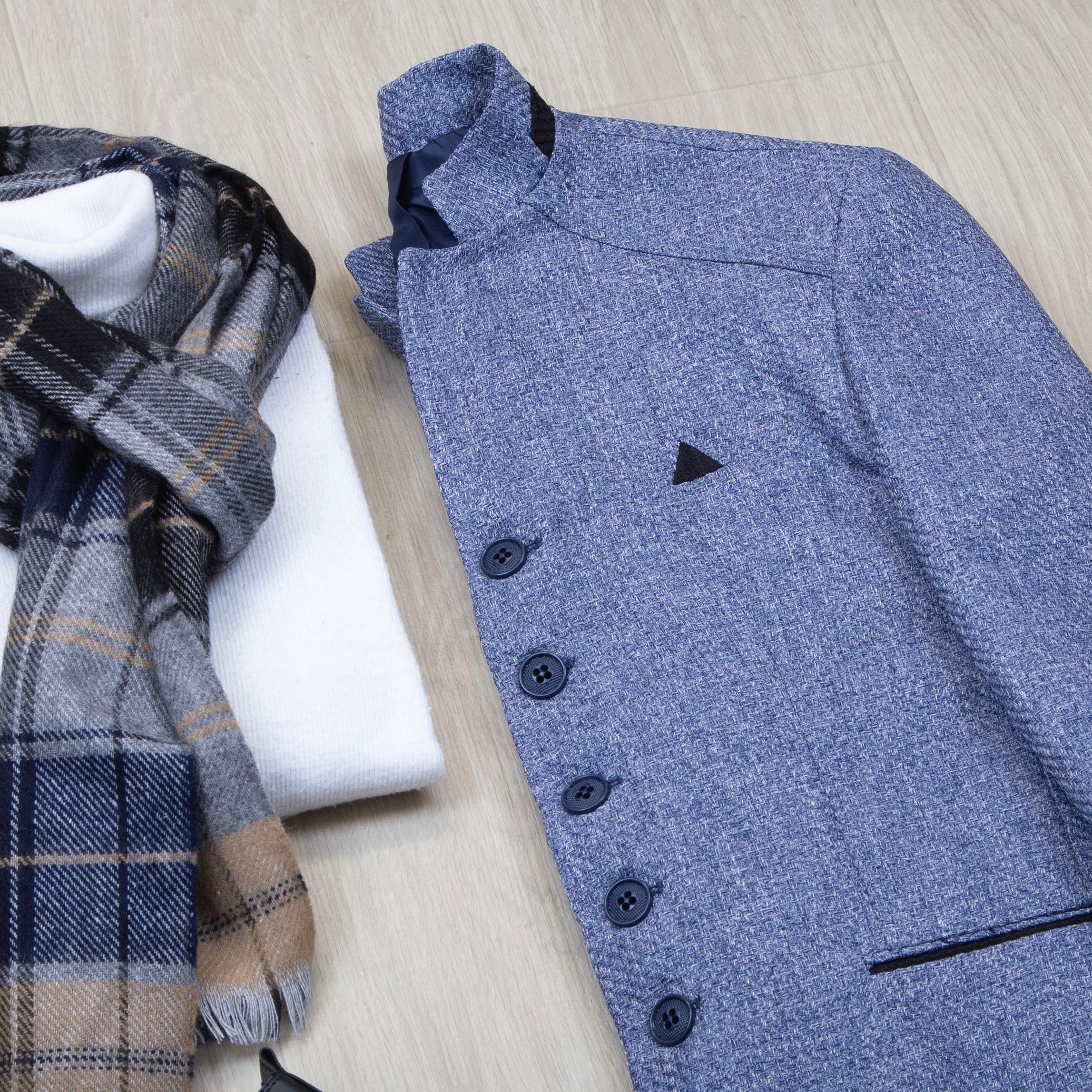 Mavi Dik Yaka Blazer Ceket Boğazlı Body Pantolon Bot Kombin