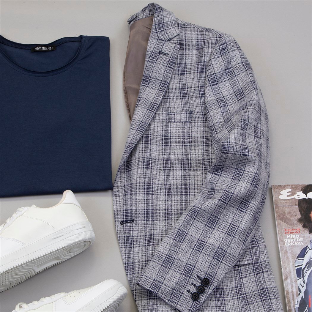 Mavi Ekose Blazer Ceket Tişört Pantolon Ayakkabı Kombin