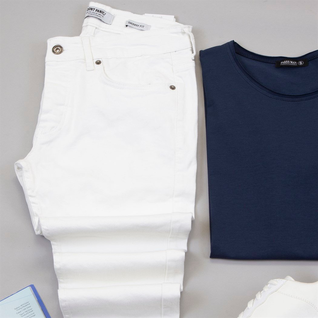 Mavi Ekose Blazer Ceket Tişört Pantolon Ayakkabı Kombin