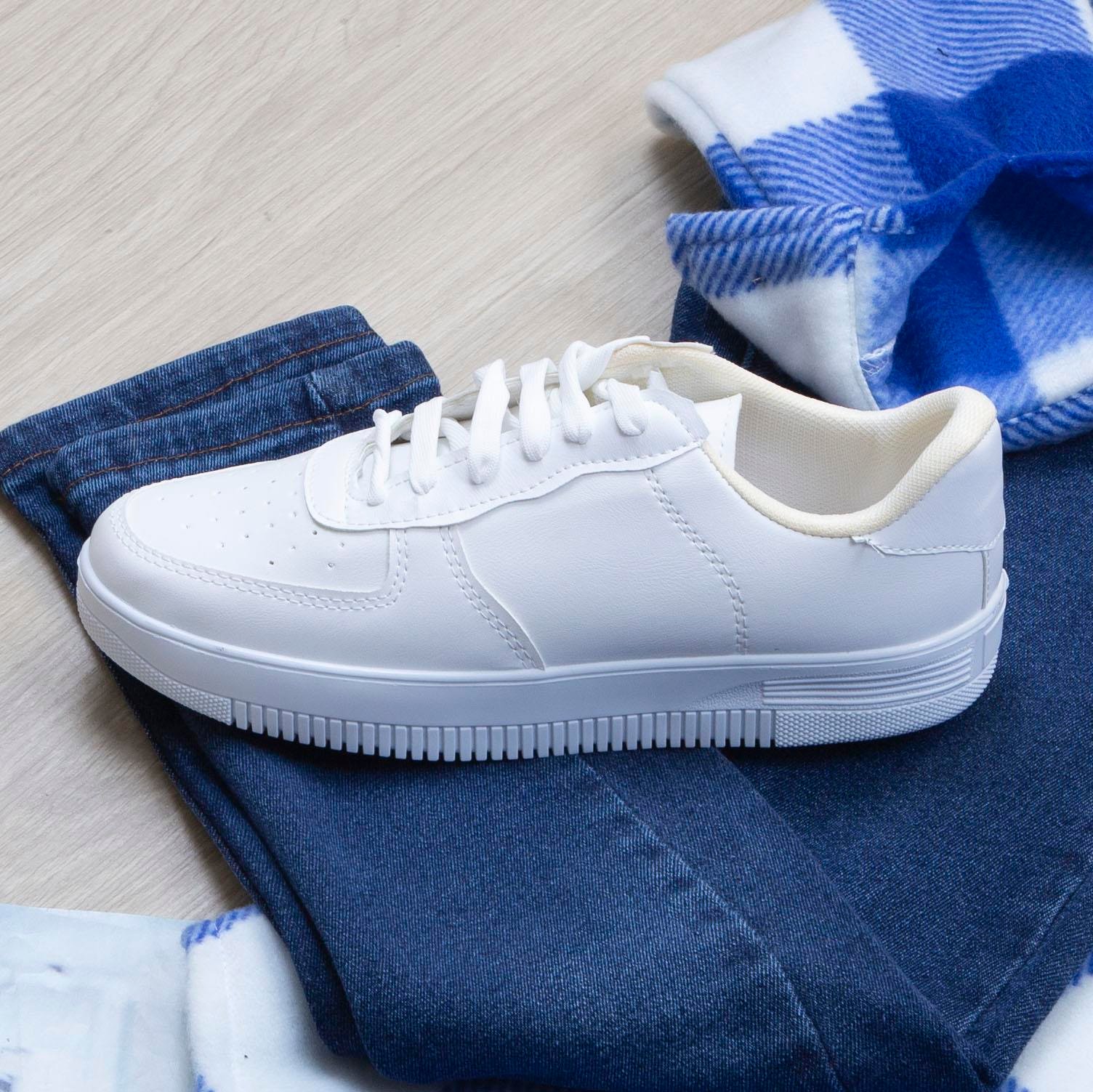 Mavi Ekose Polar Gömlek Body Pantolon Ayakkabı Kombin