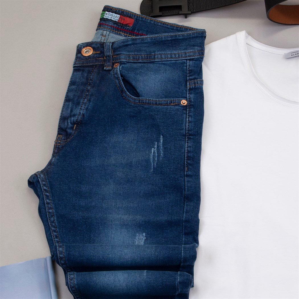 Mavi Ekoseli Blazer Ceket Tişört Pantolon Ayakkabı Kombin