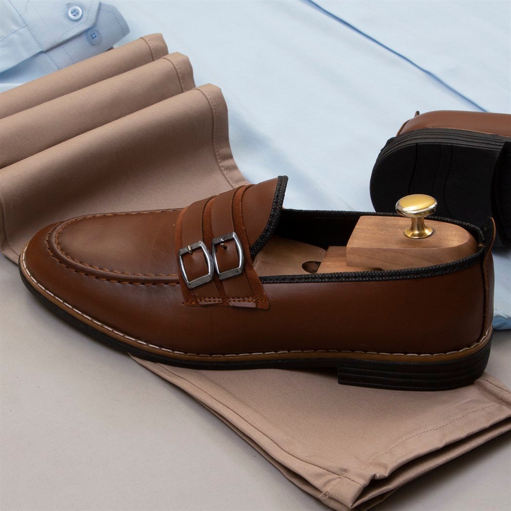 Mavi Gömlek Taş Pantolon Ayakkabı Kombin