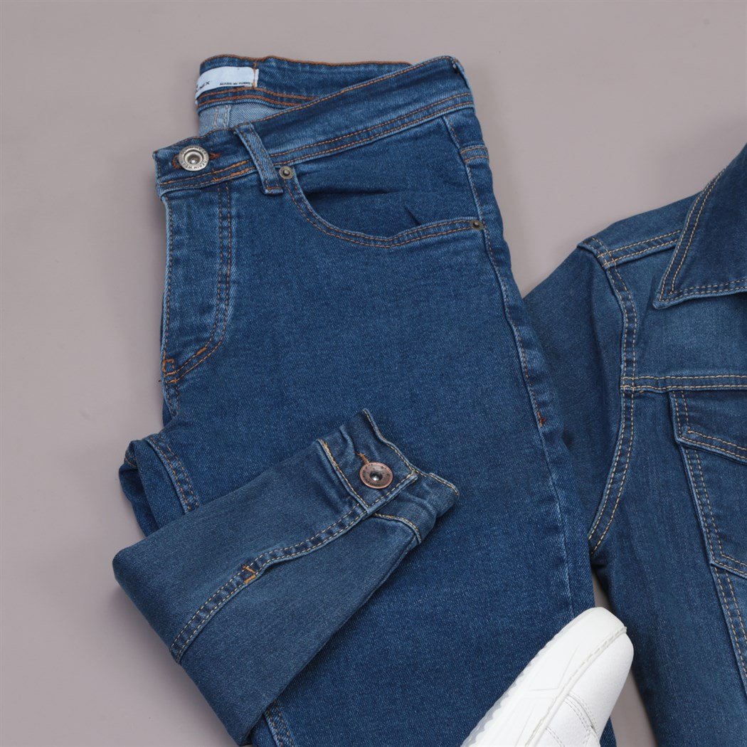 Mavi Kot Ceket Ayakkabı Pantolon Kombini