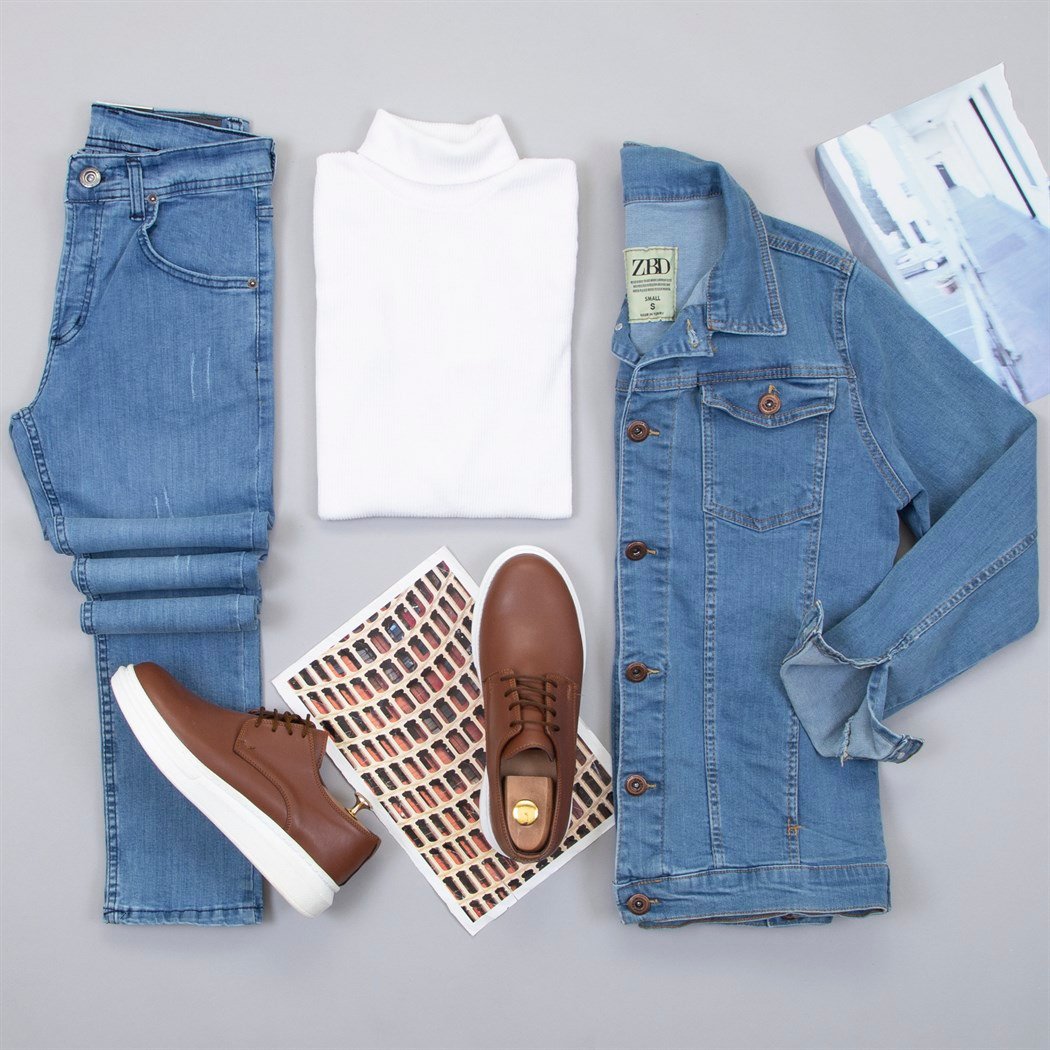 Mavi Kot Ceket Tişört Pantolon Ayakkabı Kombin