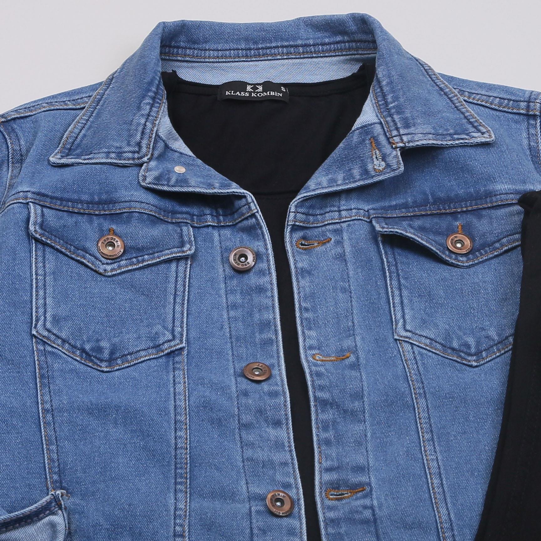 Mavi Kot Ceket Tişört Pantolon Ayakkabı Kombin