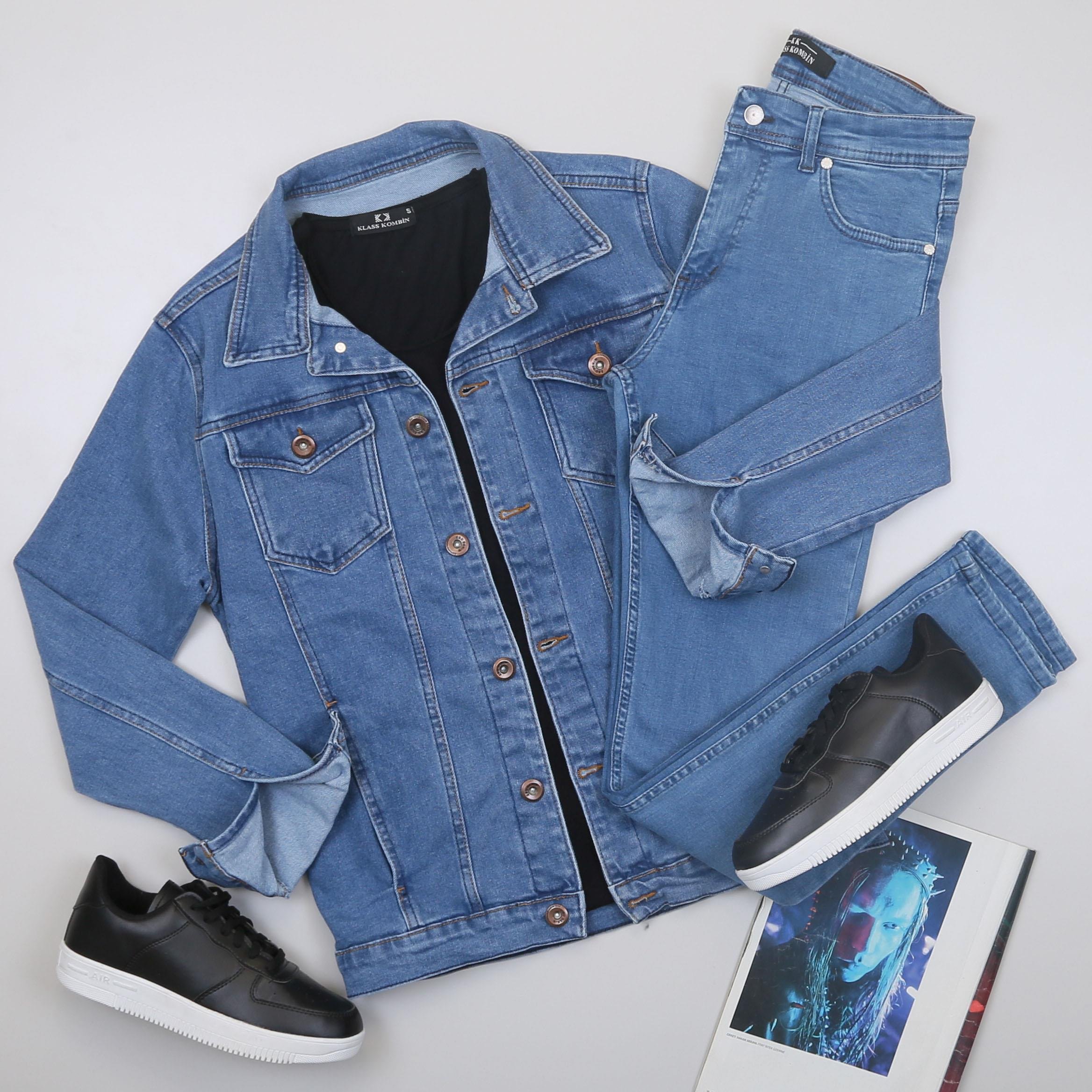 Mavi Kot Ceket Tişört Pantolon Ayakkabı Kombin