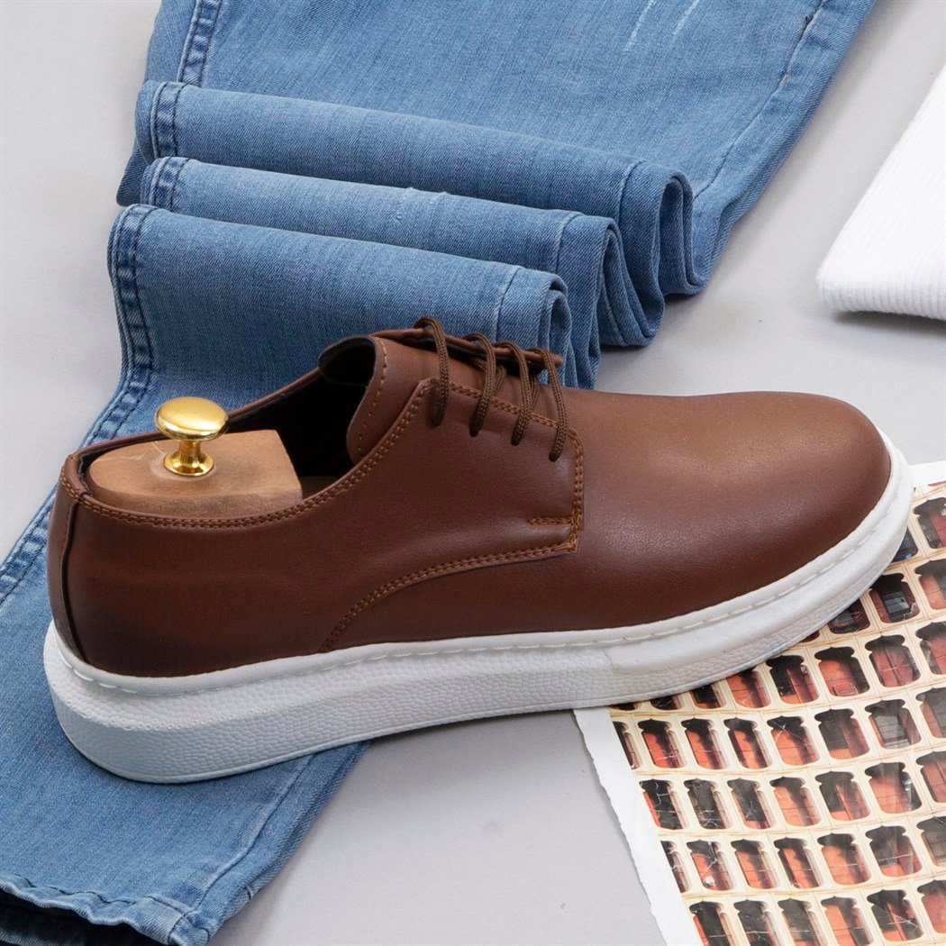 Mavi Kot Ceket Tişört Pantolon Ayakkabı Kombin