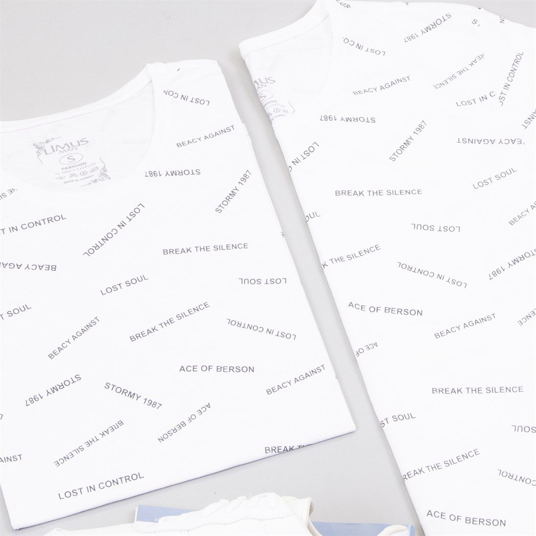 Mavi Kot Şort Baskılı Tişört Ayakkabı Kombin