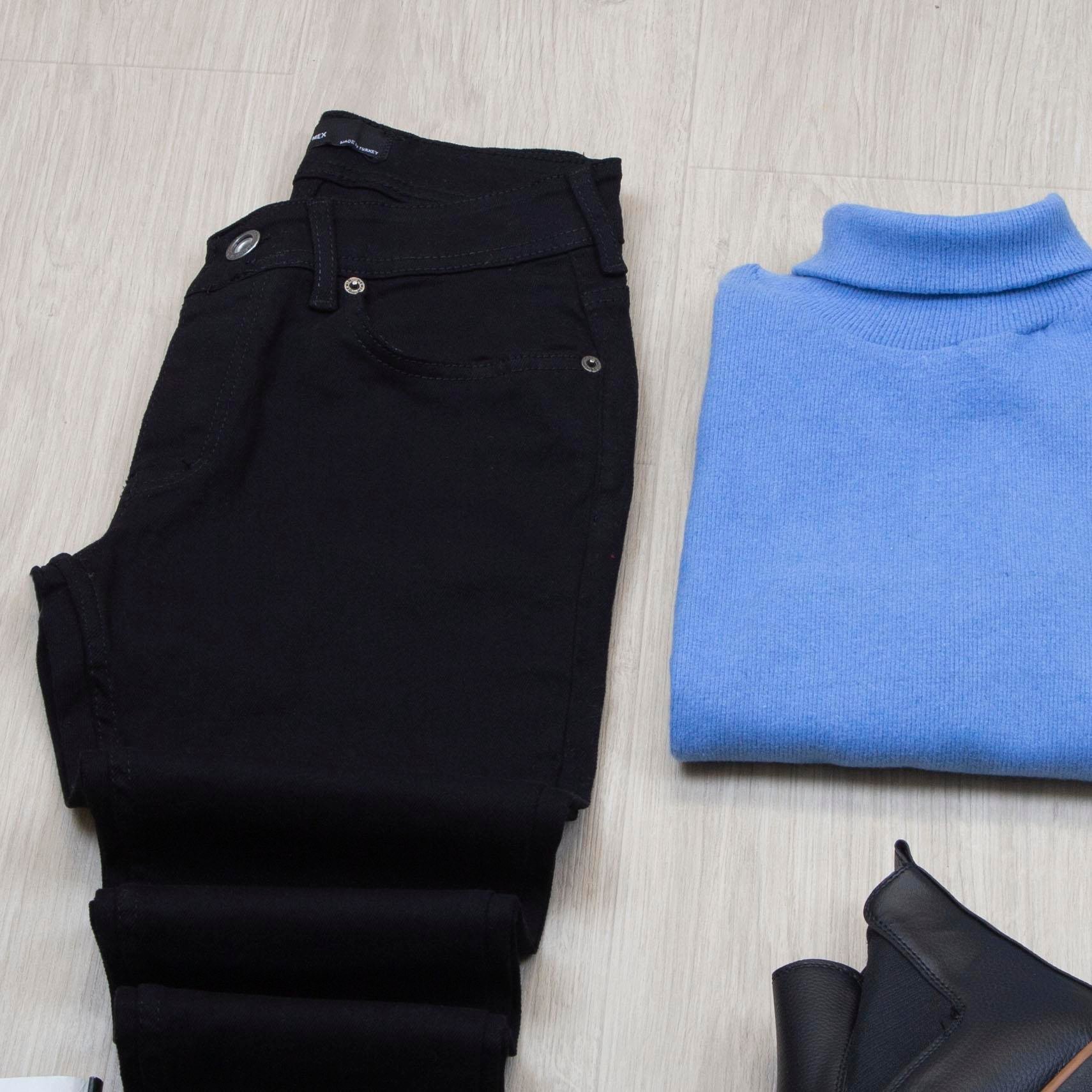 Mavi Kürklü Kot Ceket Boğazlı Body Pantolon Bot Kombin