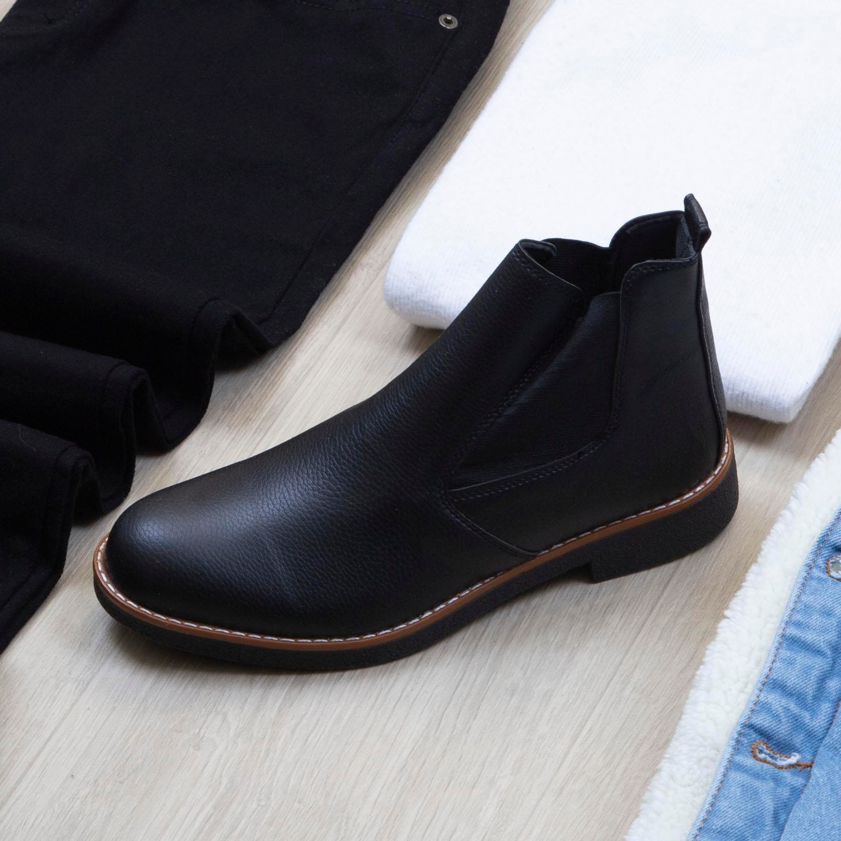 Mavi Kürklü Kot Ceket Boğazlı Body Pantolon Bot Kombin