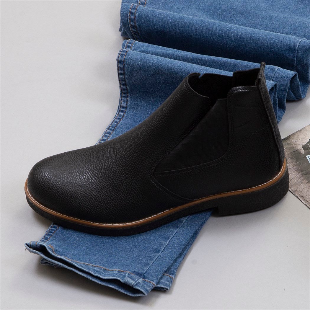 Mavi Kürklü Kot Ceket Tişört Pantolon Ayakkabı Kombin