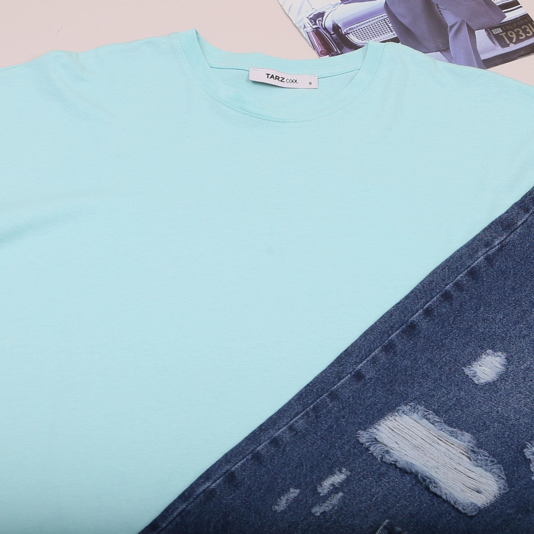 Mavi Oversize Tişört Pantolon Ayakkabı Kombin