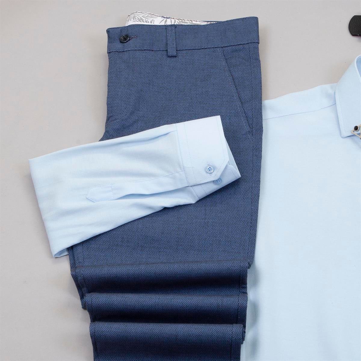 Mavi Pantolon Mavi Gömlek Ayakkabı Kombin