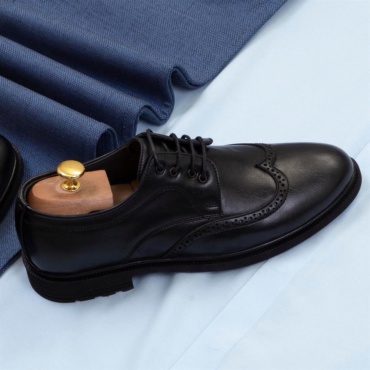 Mavi Pantolon Mavi Gömlek Ayakkabı Kombin