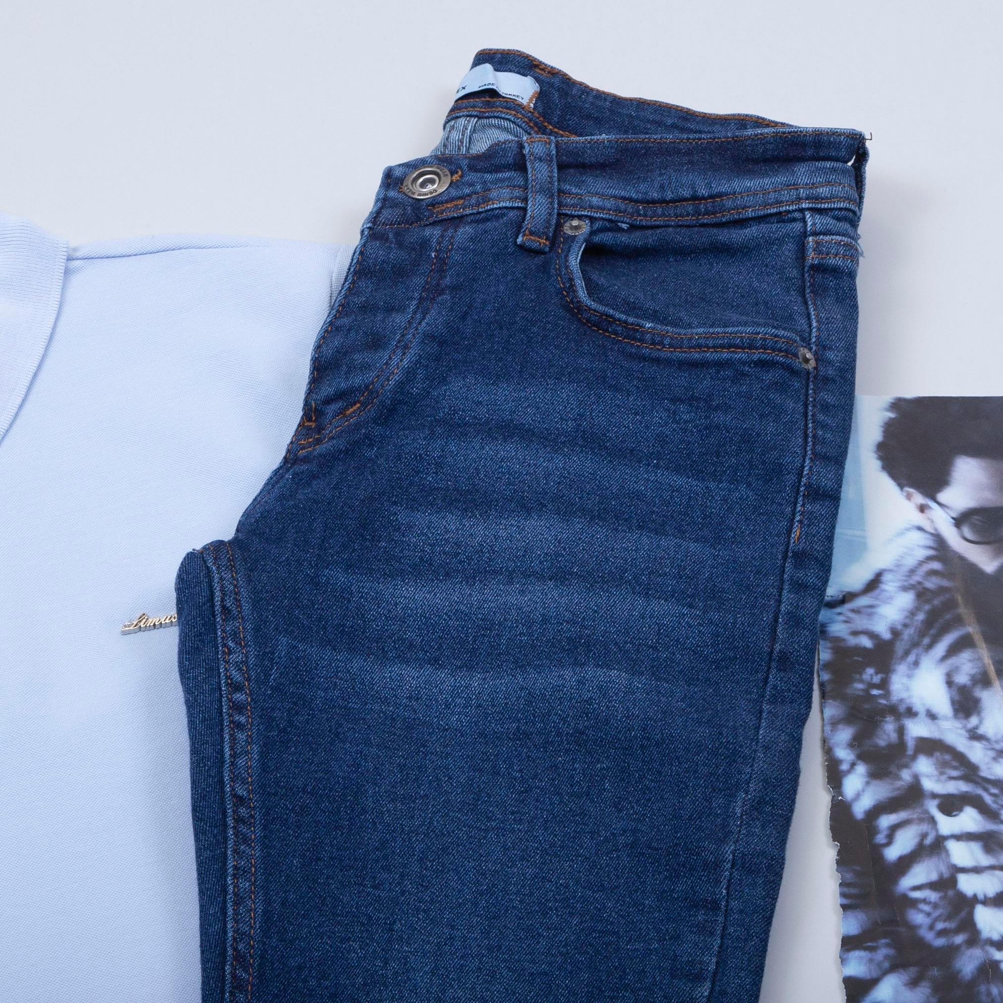 Mavi Polo Yaka Tişört Pantolon Ayakkabı Kombin