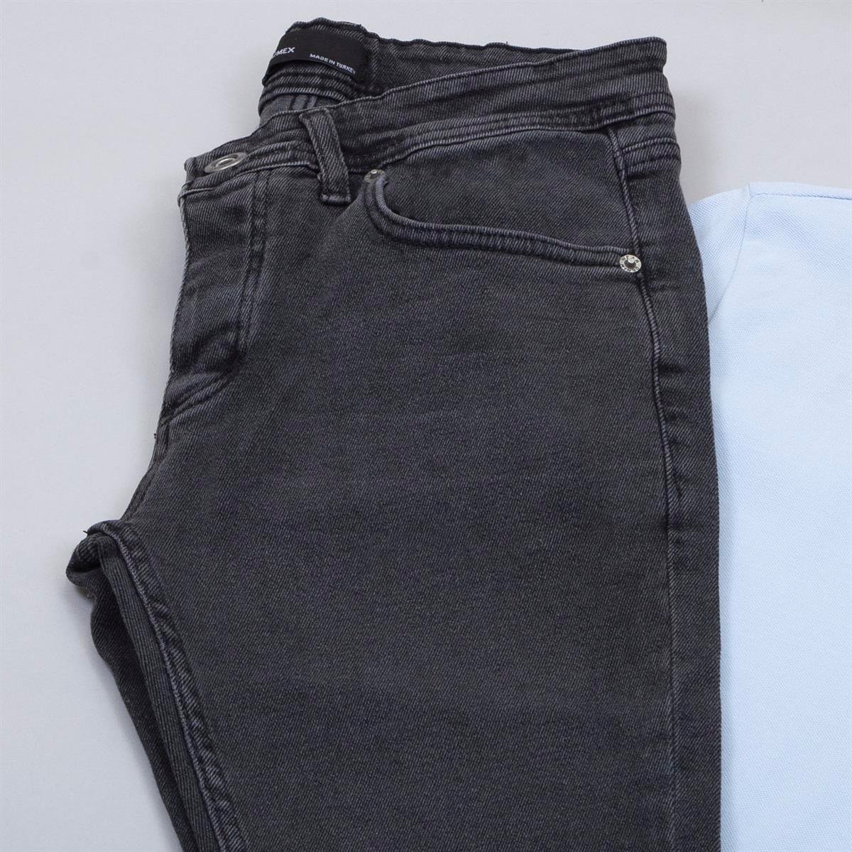 Mavi Polo Yaka Tişört Pantolon Ayakkabı Kombin