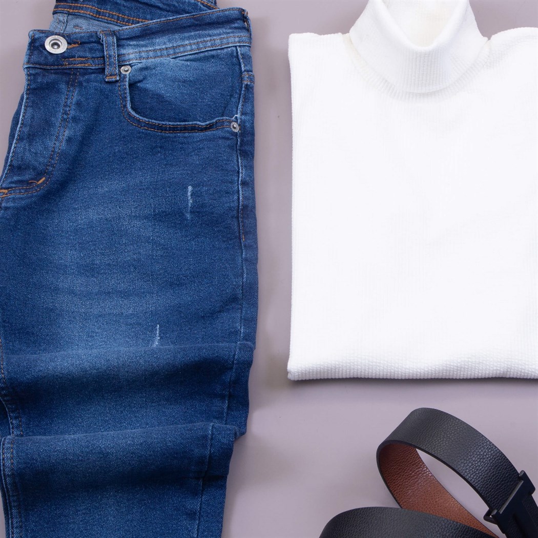 Mavi Şişme Yelek Kazak Pantolon Bot Kombin