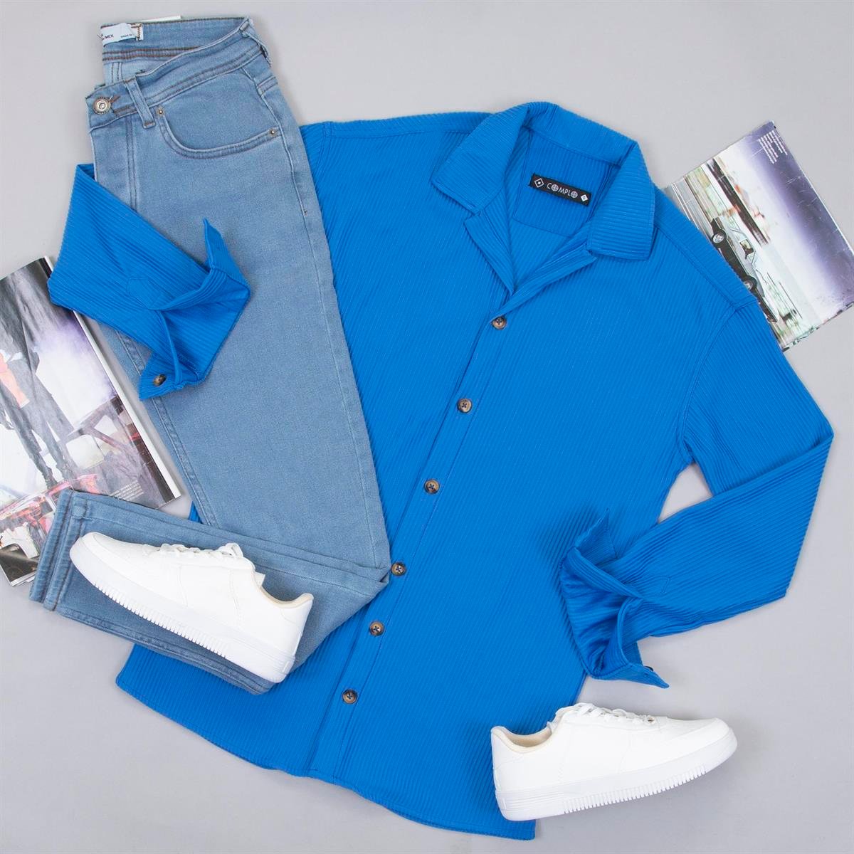 Mavi Spor Gömlek Pantolon Ayakkabı Kombin