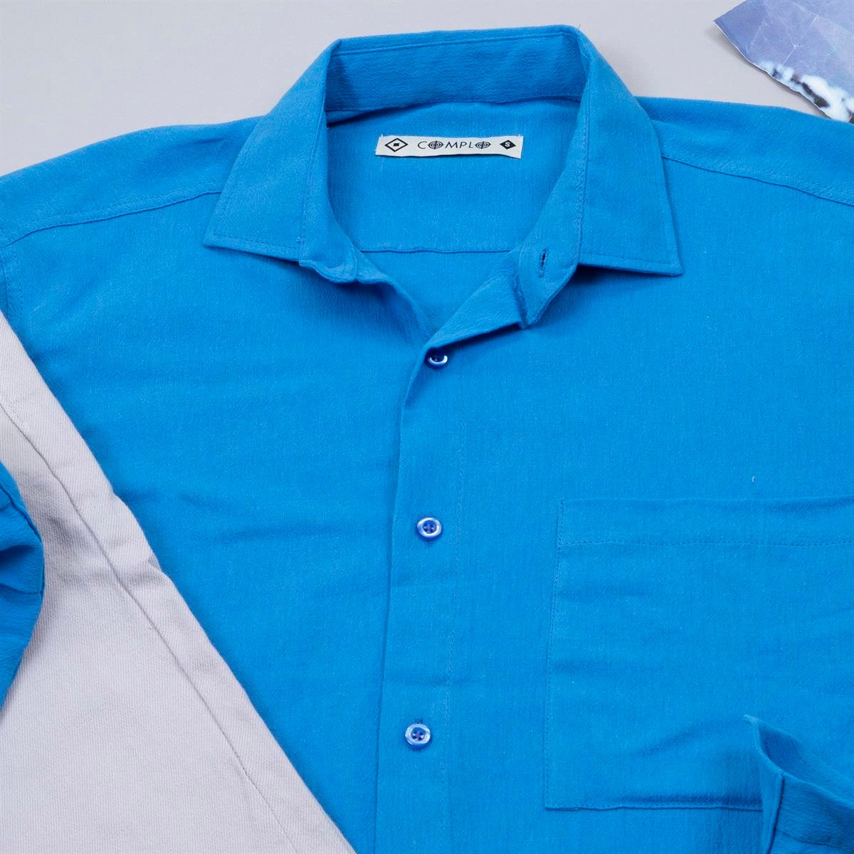 Mavi Spor Gömlek Pantolon Ayakkabı Kombin