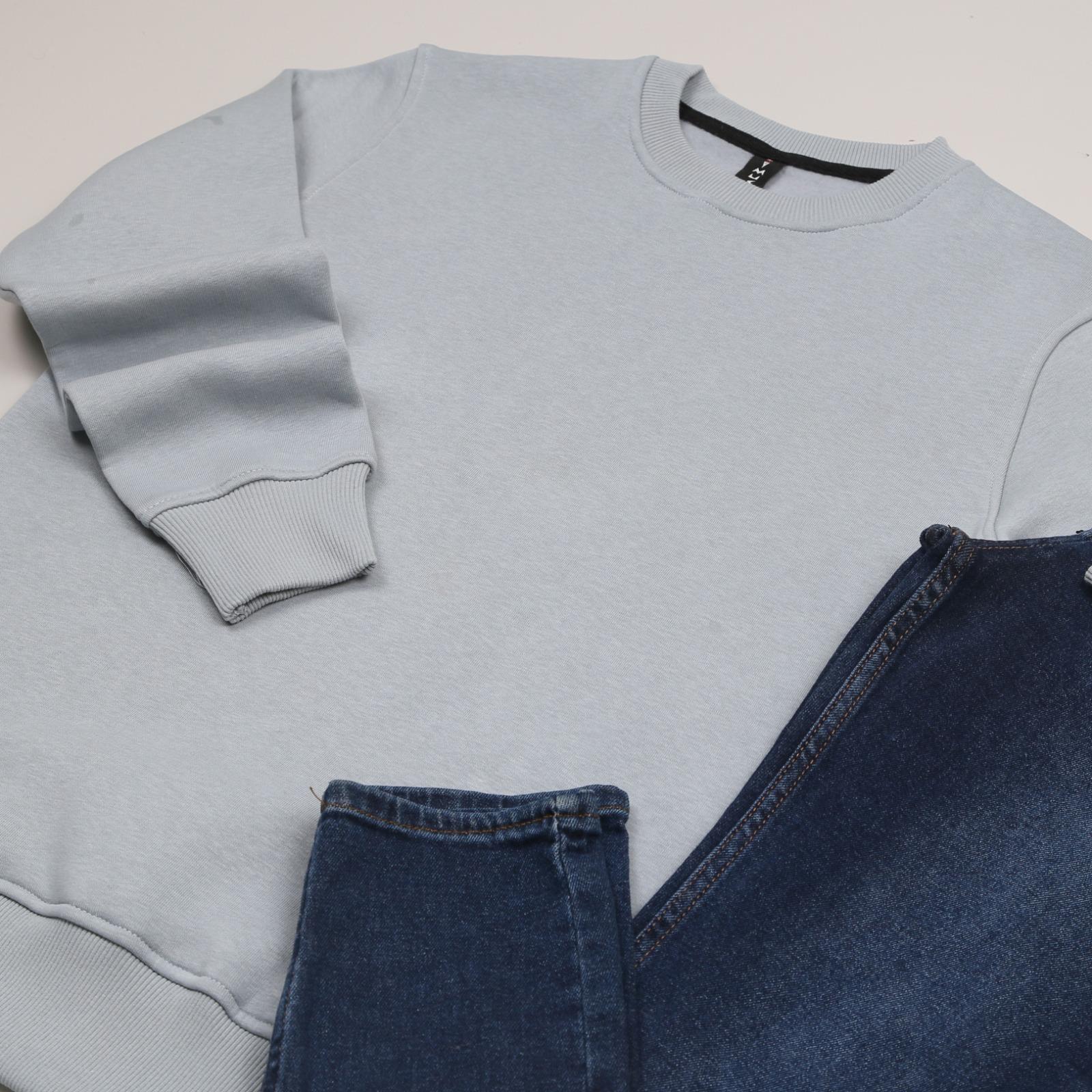 Mavi Sweatshirt Lacivert Kot Ayakkabı  Kombini