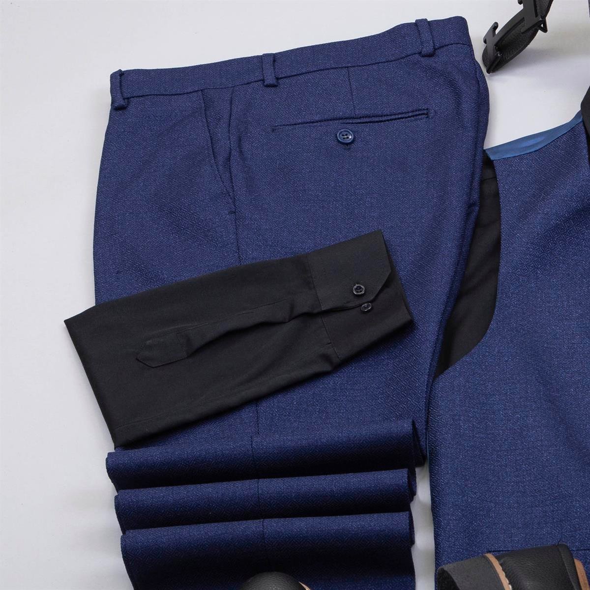 Mavi Takım Elbise Kombini